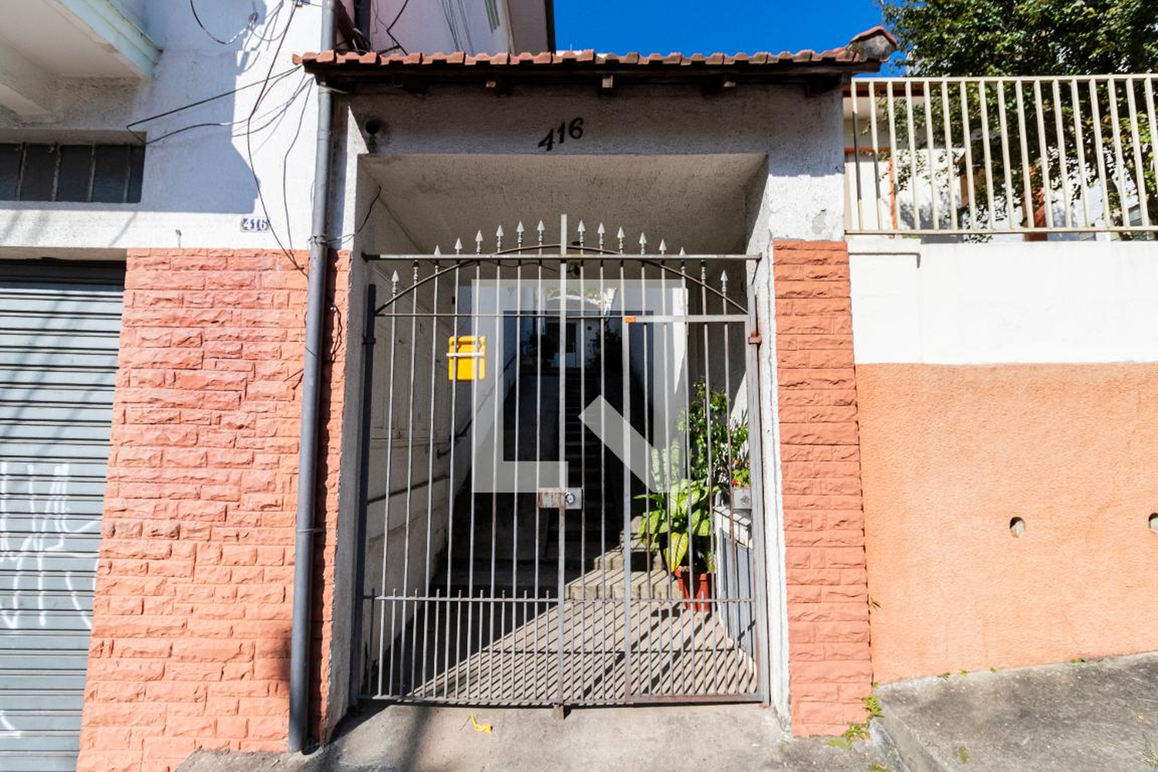 Fachada Condomínio em Rua Jorge Tibiriçá, 416