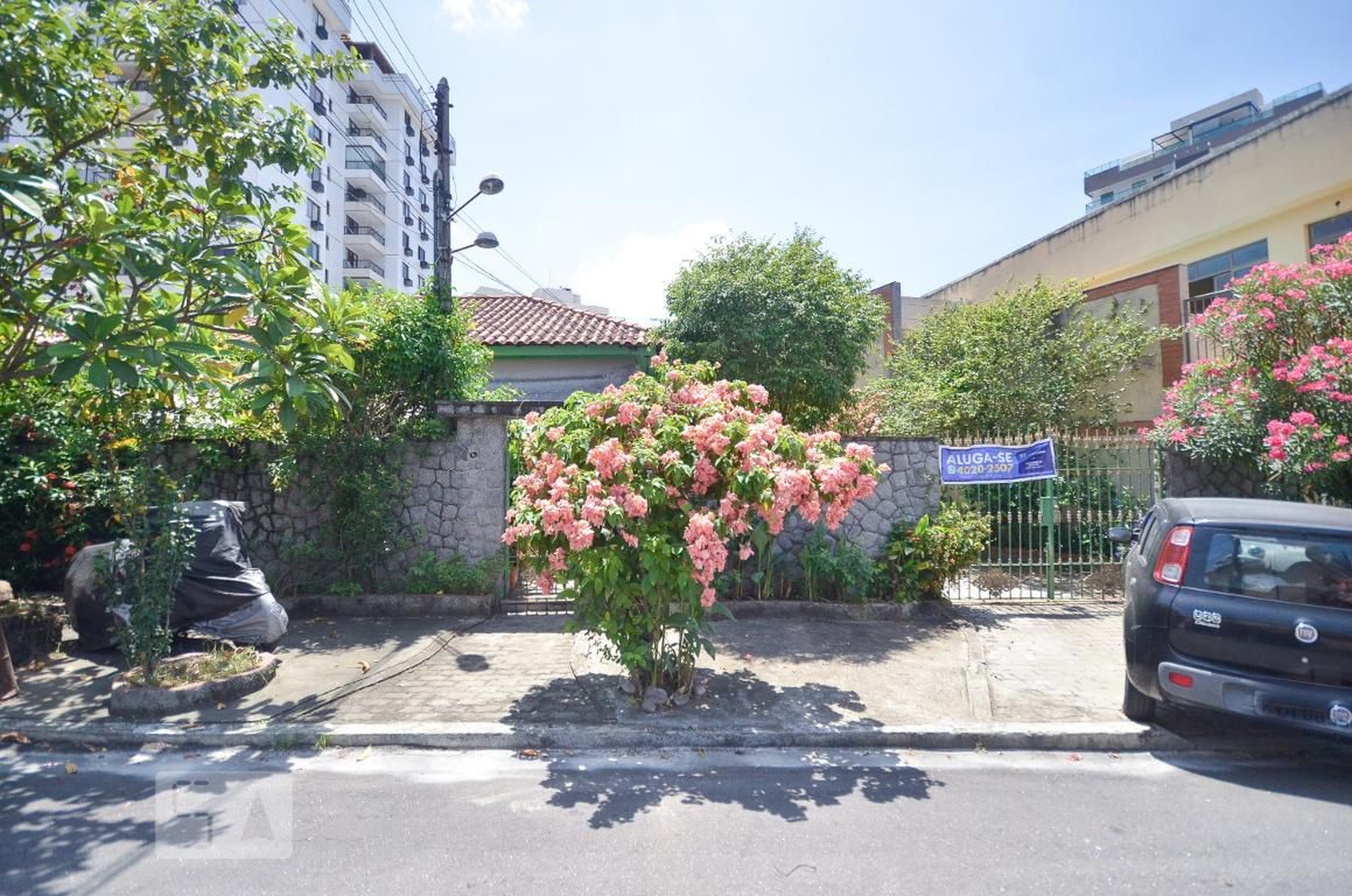 Fachada Condomínio em Travessa Nossa Senhora do Carmo, 45