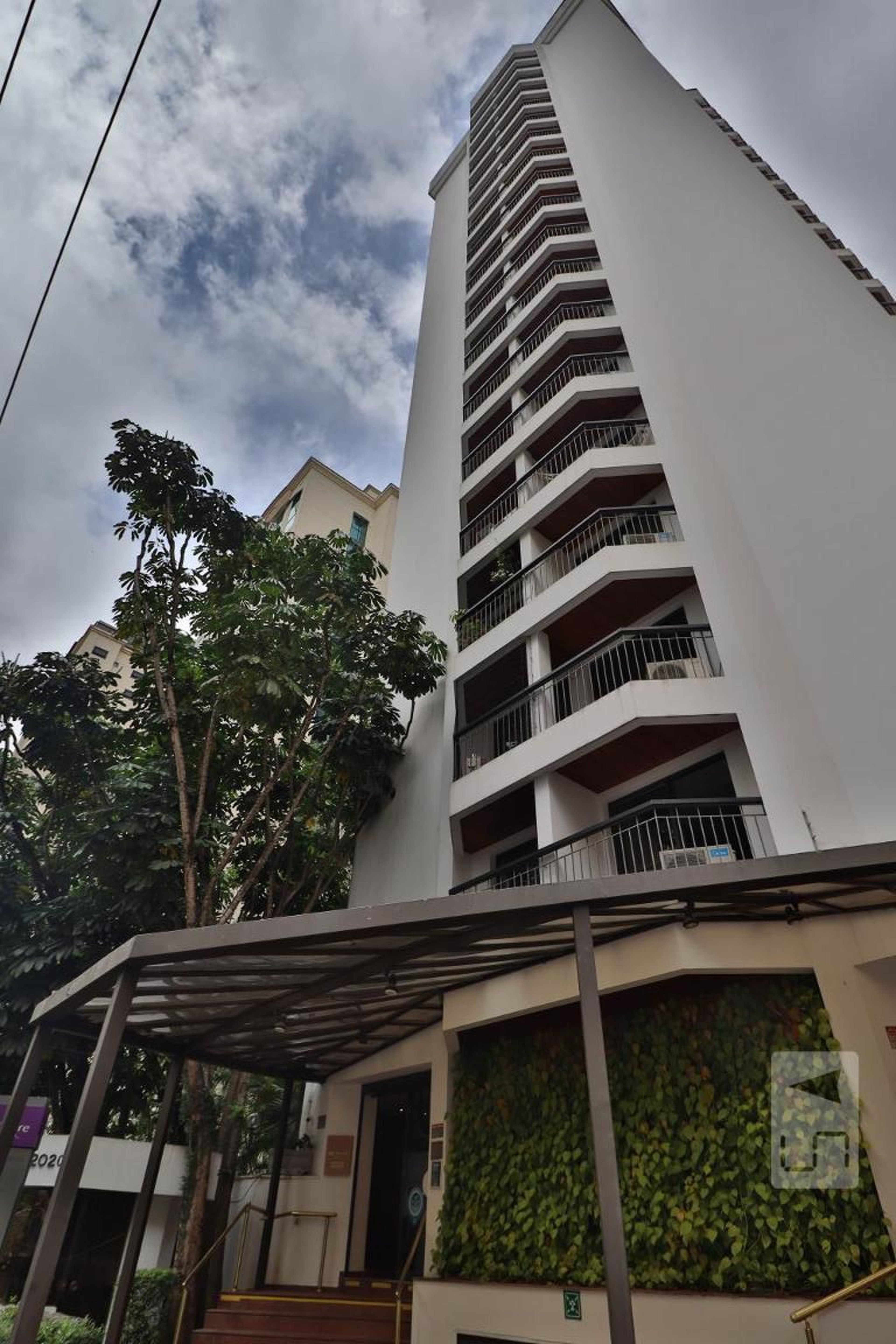 Fachada Condomínio Saint Germain