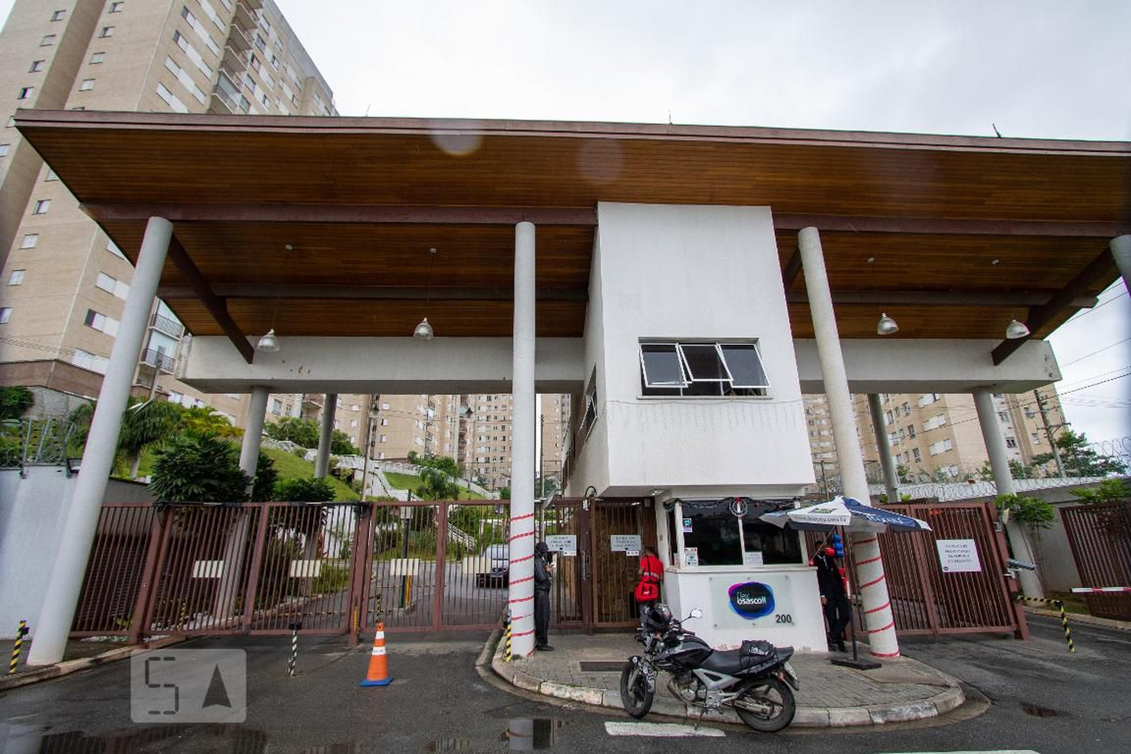 Fachada do Condomínio Condomínio Flex osasco II