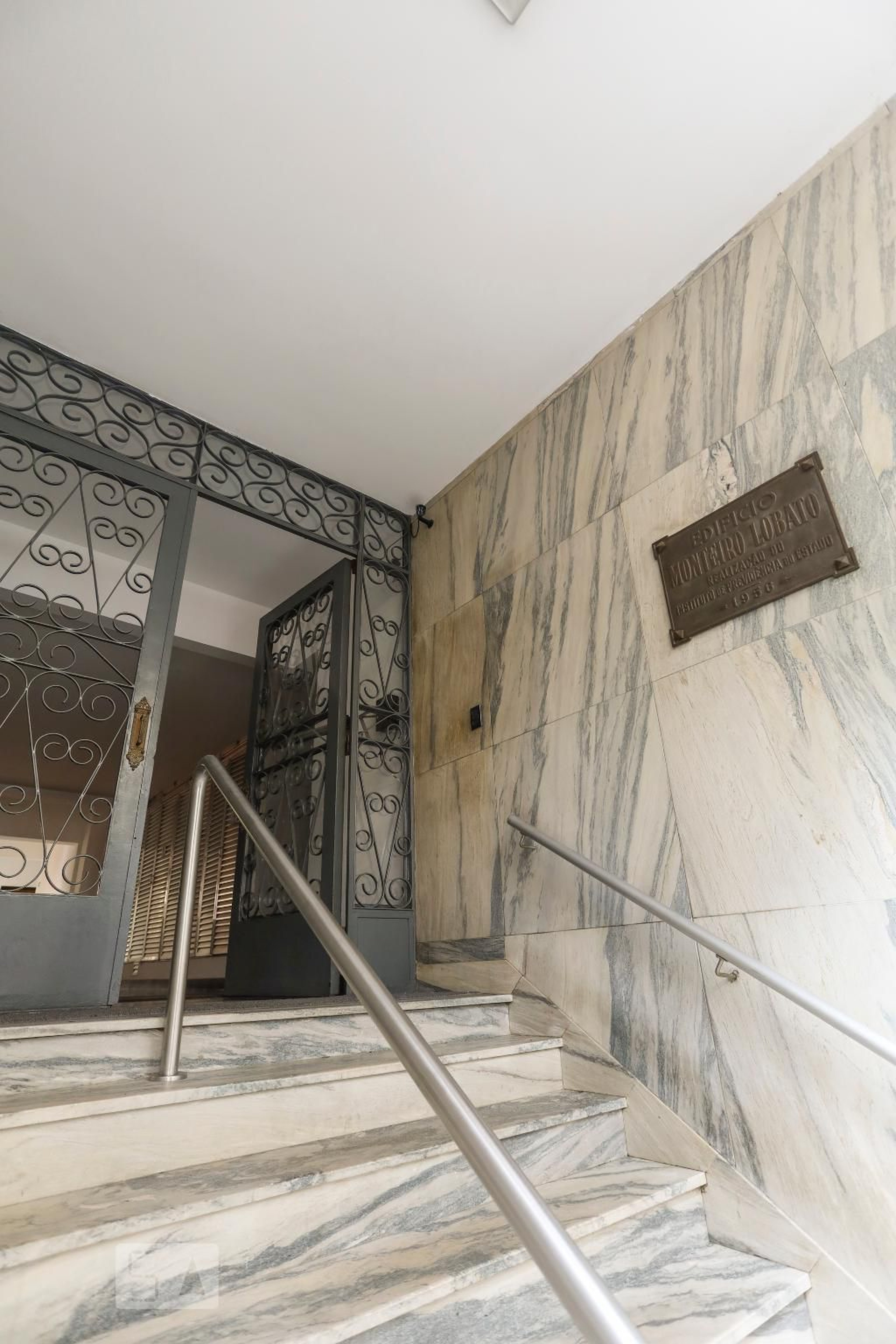 Fachada Condomínio em Rua Francisco Estácio Fortes, 67