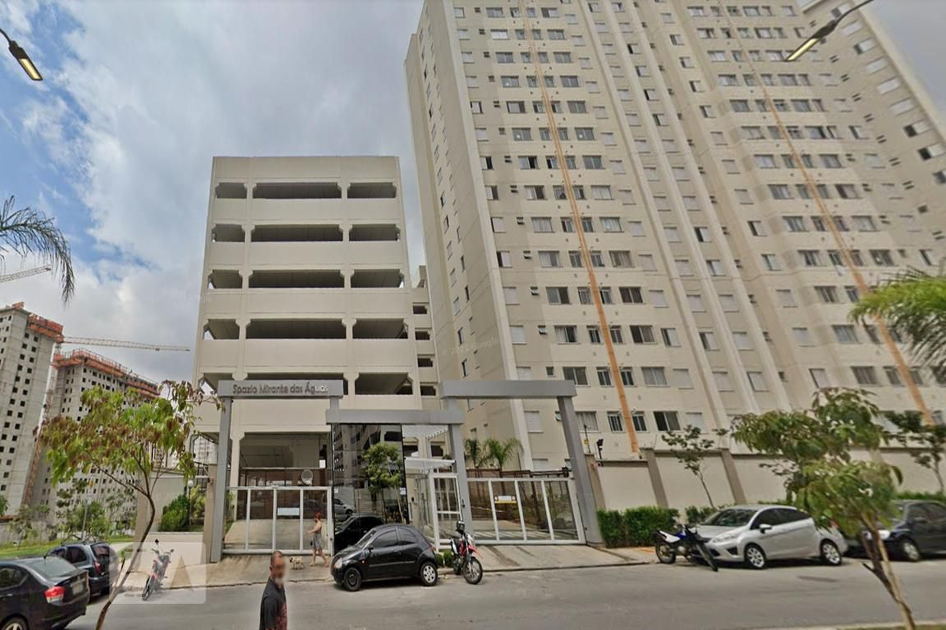 Fachada do Condomínio Condomínio em Avenida Aparecida do Rio Negro, 342