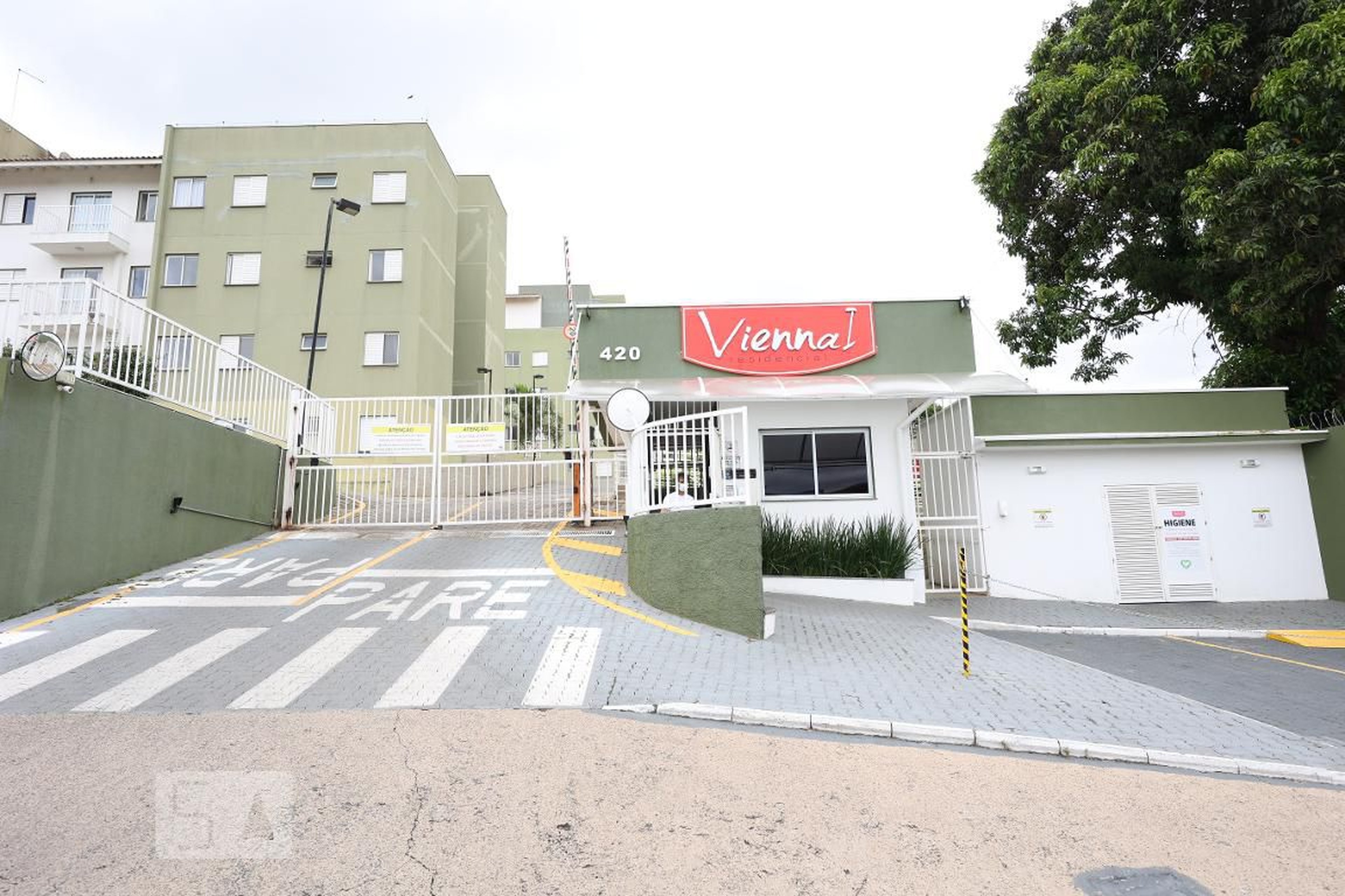Fachada do Condomínio Residencial Vienna I