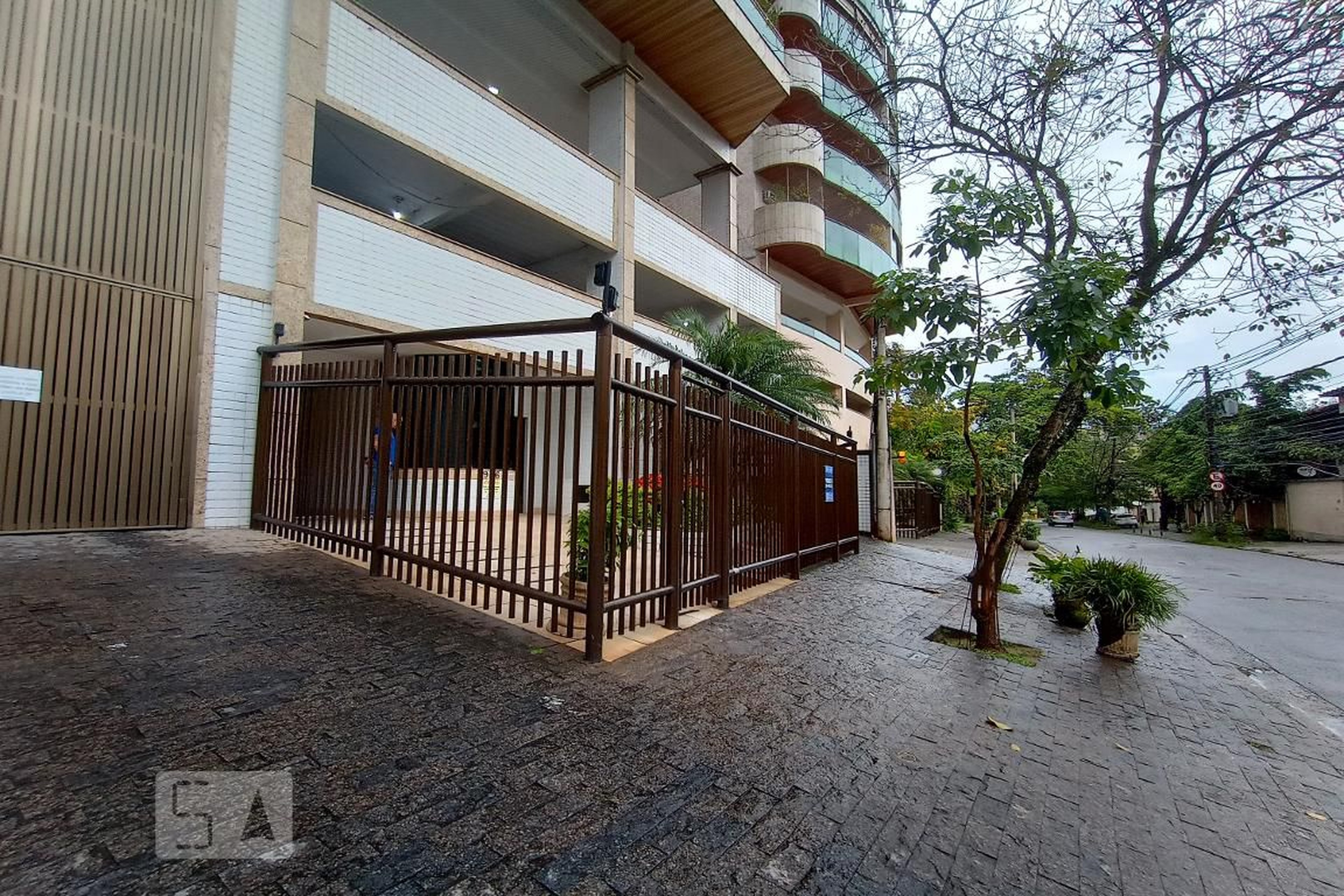 Fachada do Condomínio Condomínio Green Garden