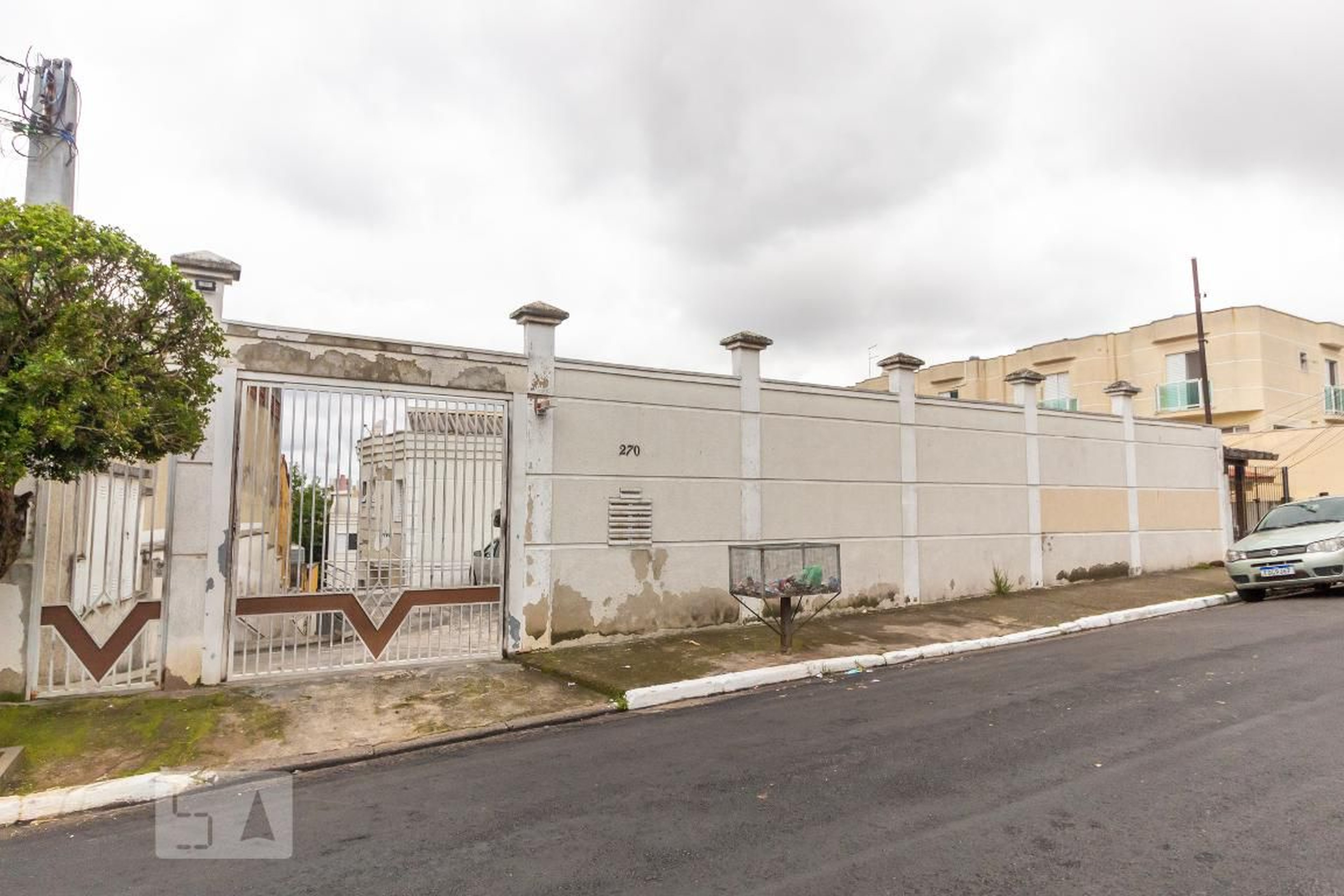 Fachada Condomínio em Rua Valdemar Amarante, 270