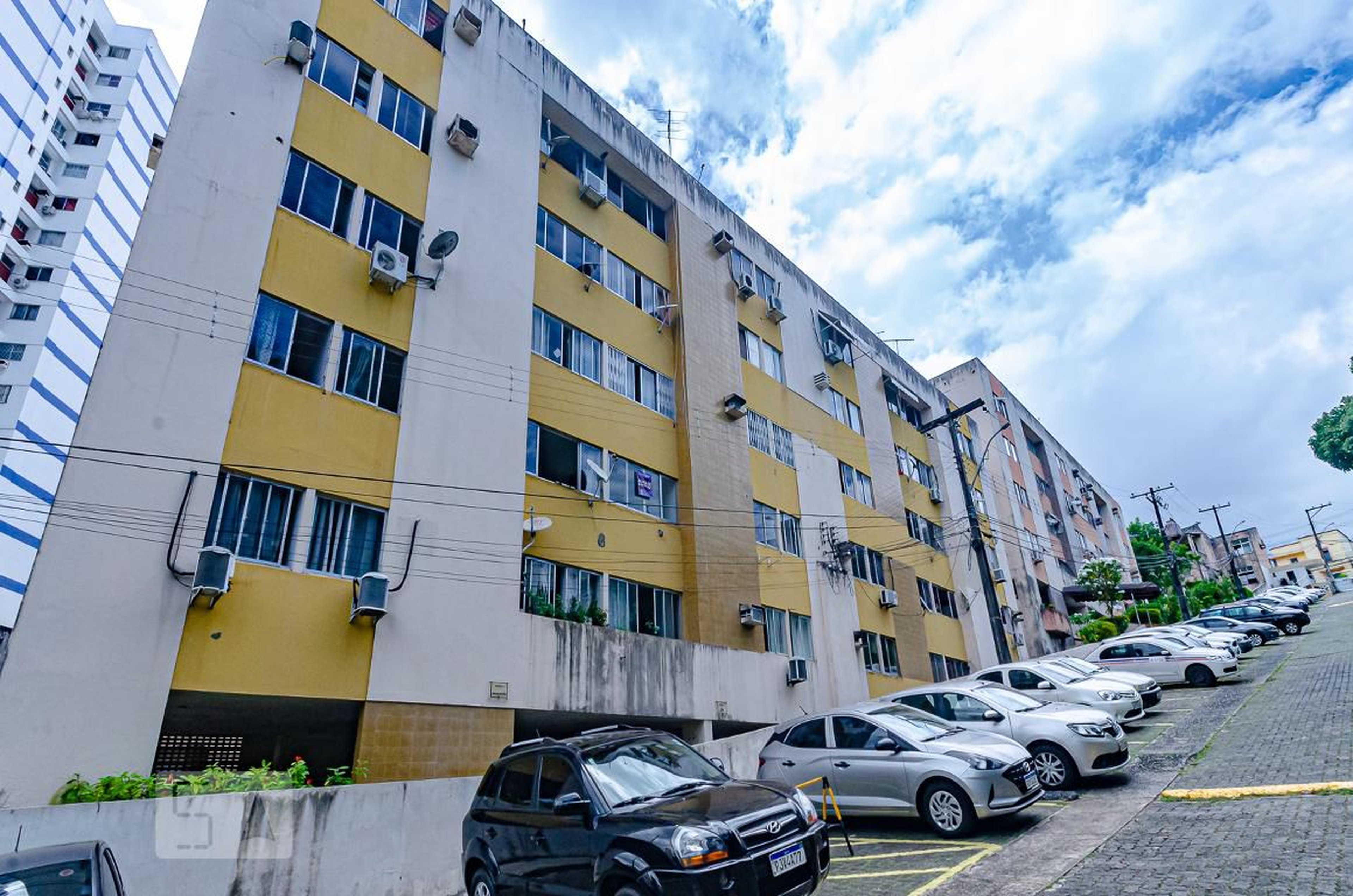 Fachada do Condomínio Condomínio Recanto Verde