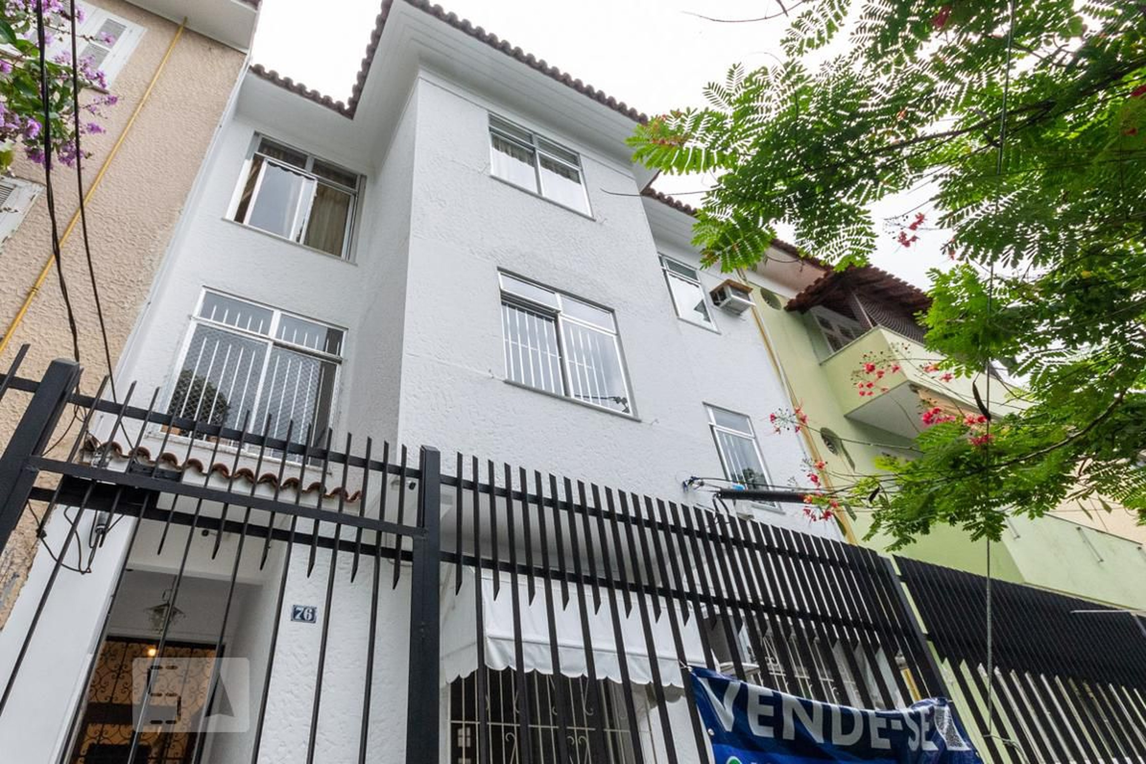 Fachada Condomínio em Rua Garibaldi, 76