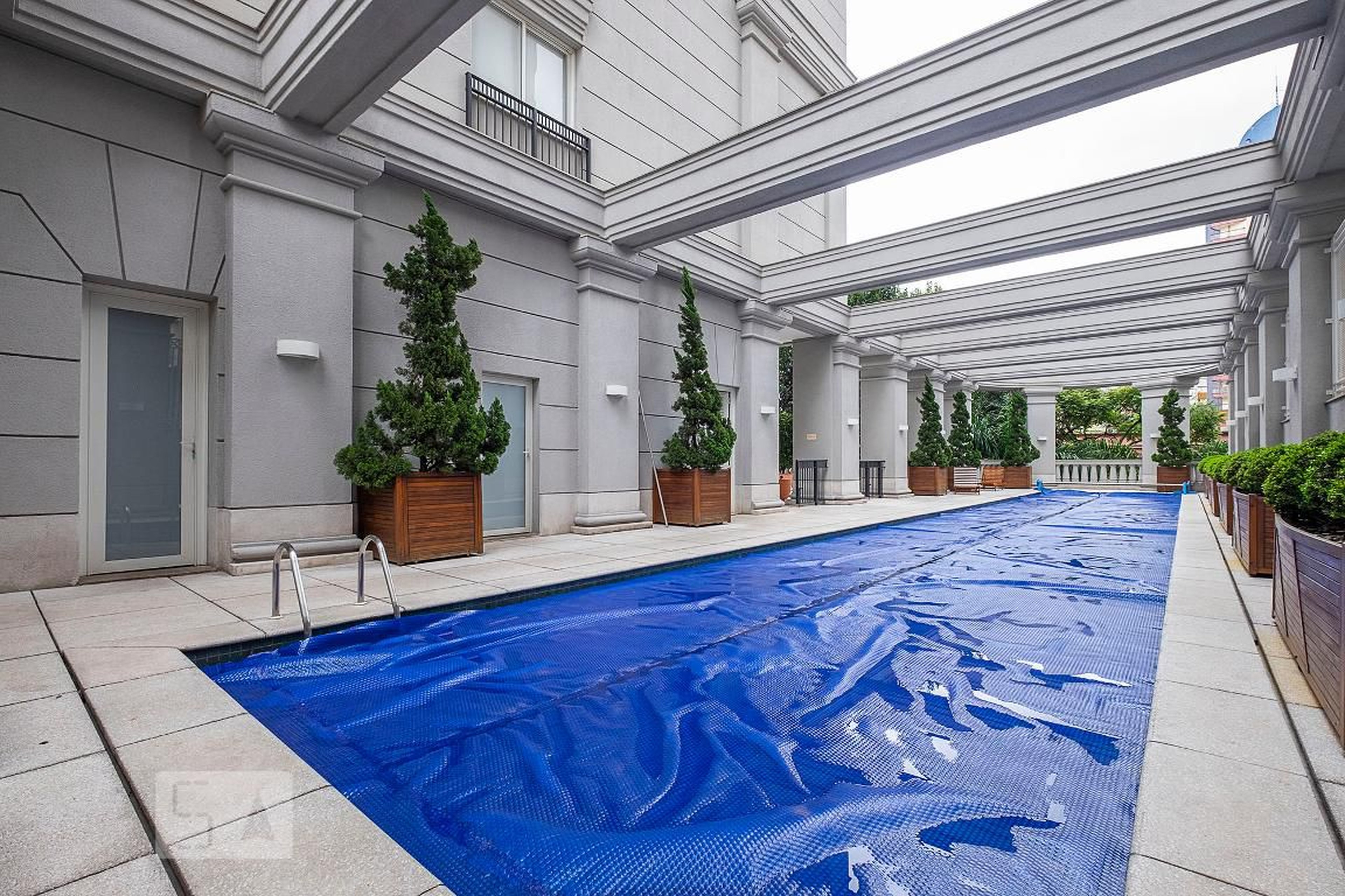 Piscina - Edifício Acropolis Paraíso