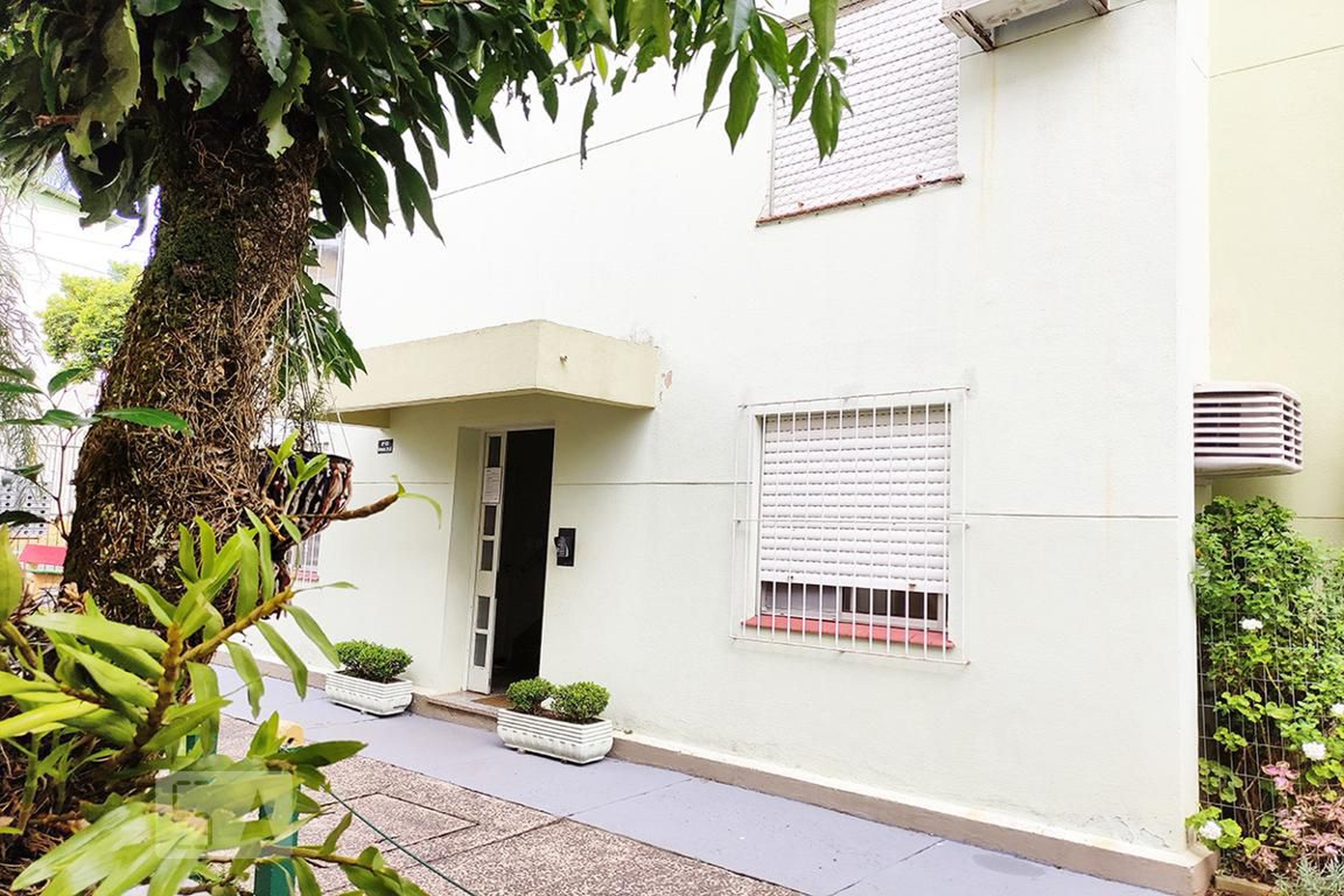 Hall de Entrada - Estanislau Mancuzusso