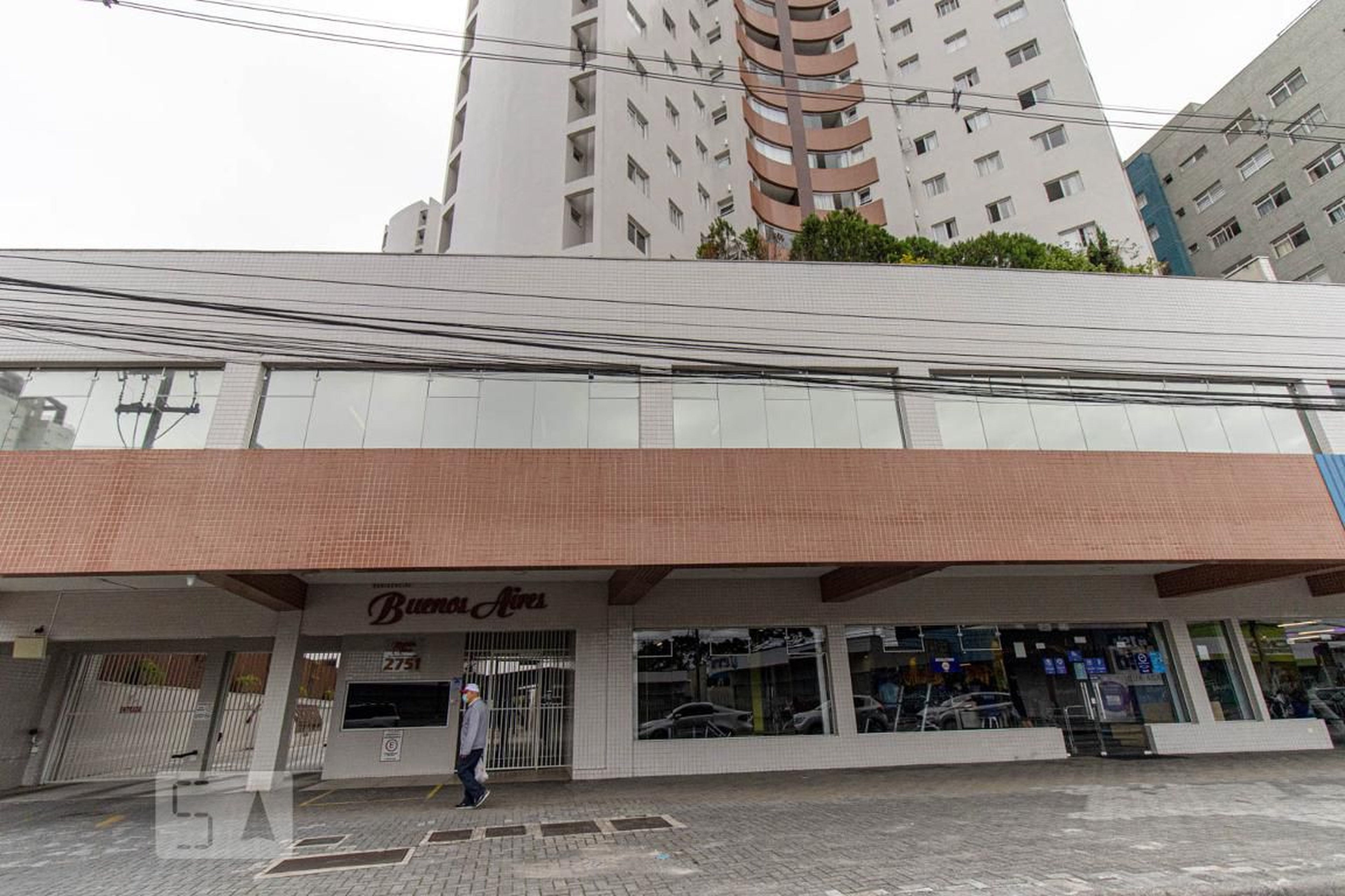 Fachada do Condomínio Edifício Buenos Aires