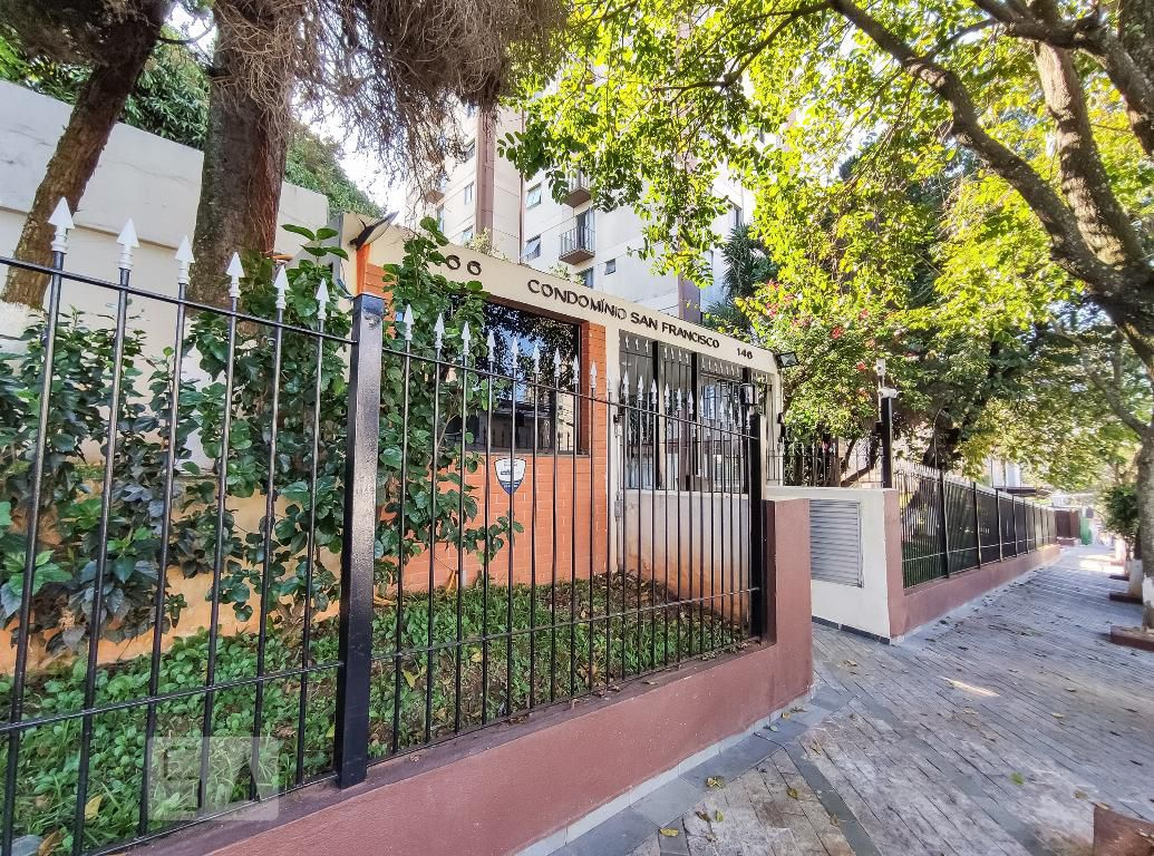 Fachada Condomínio em Avenida José Estevão de Magalhães, 144