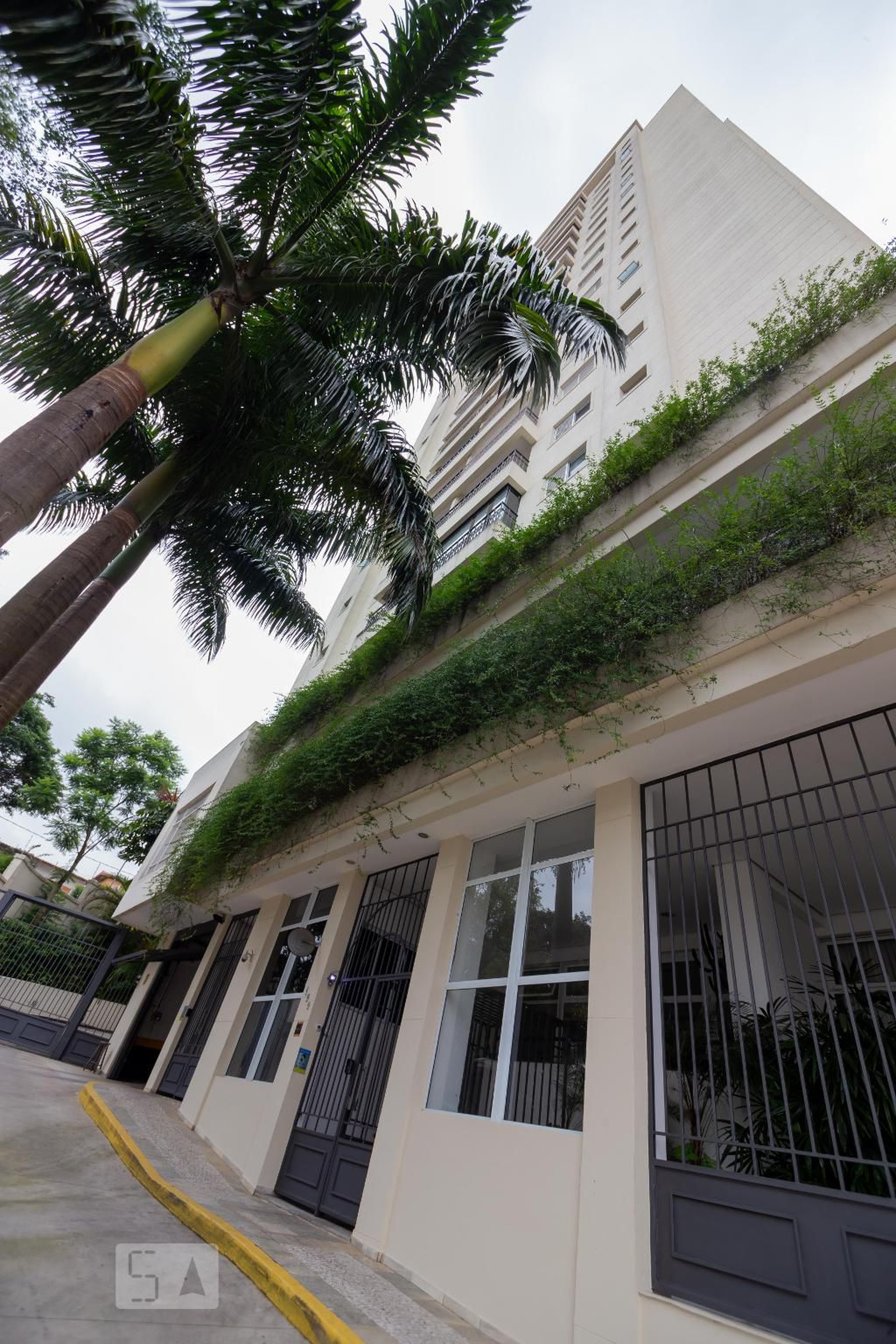 Fachada do Condomínio Condomínio Verdes da Universidade