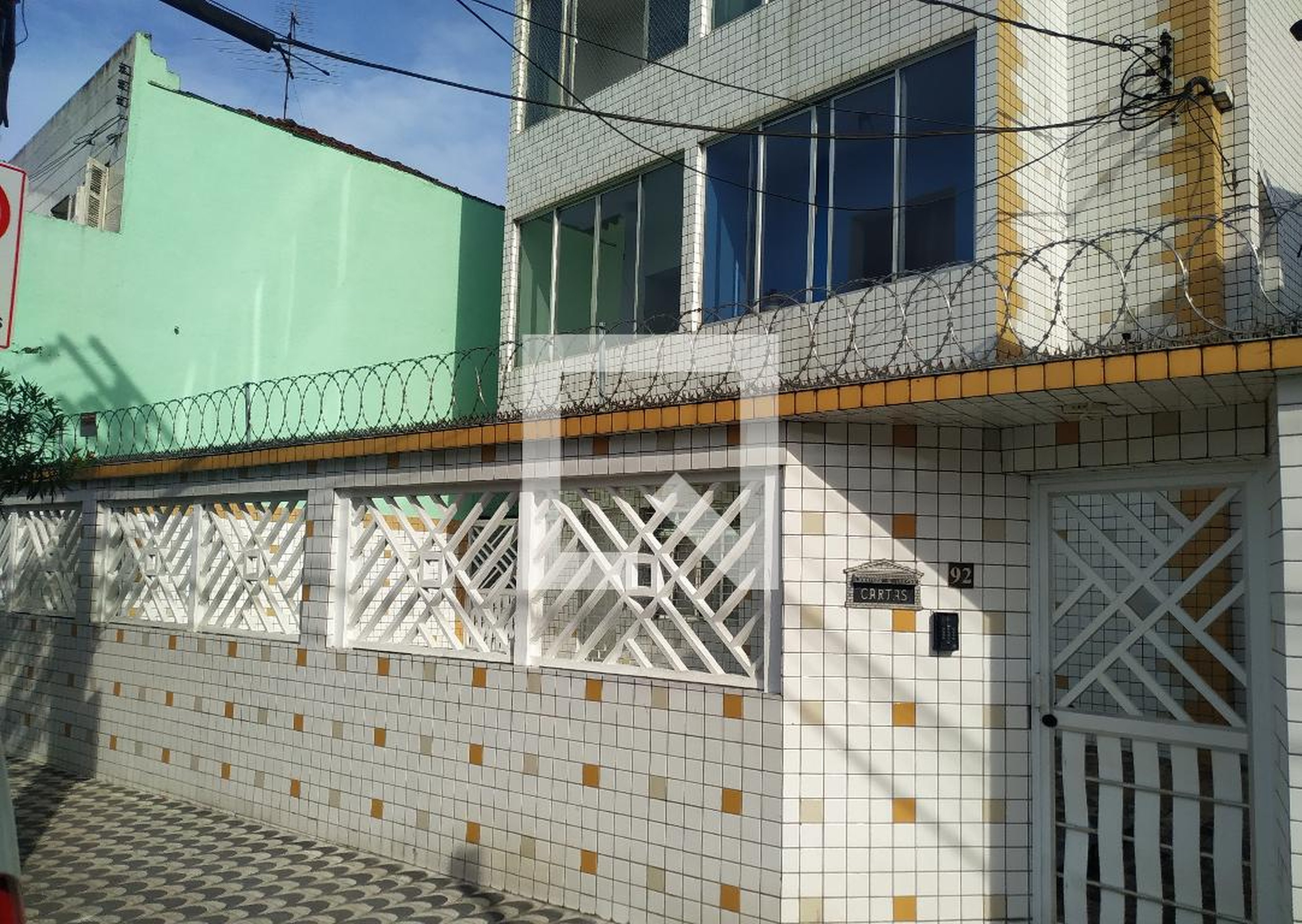 Fachada do Prédio Condomínio Guaiuba