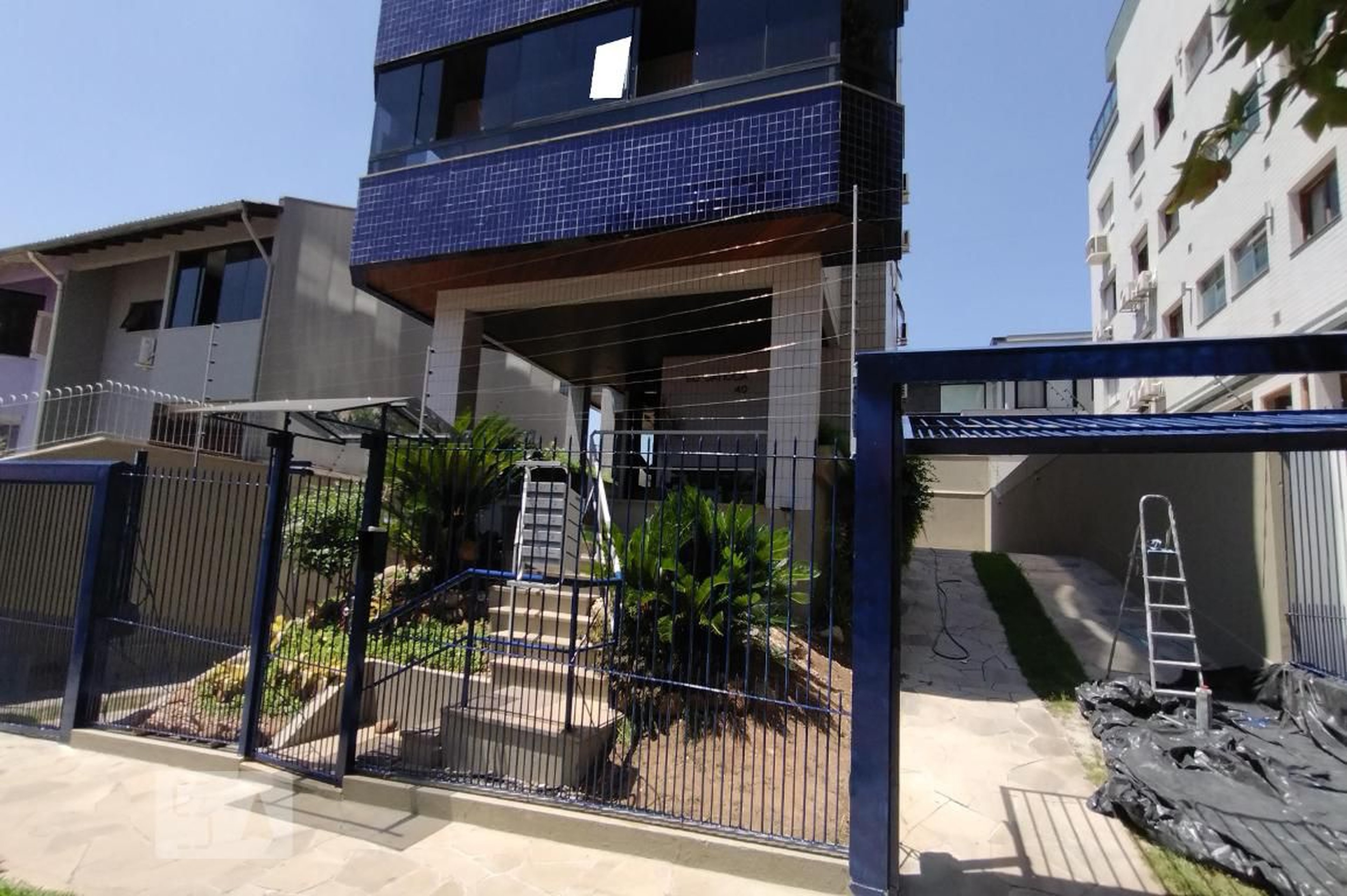 Fachada do Condomínio Condomínio em Travessa Bornéo, 40