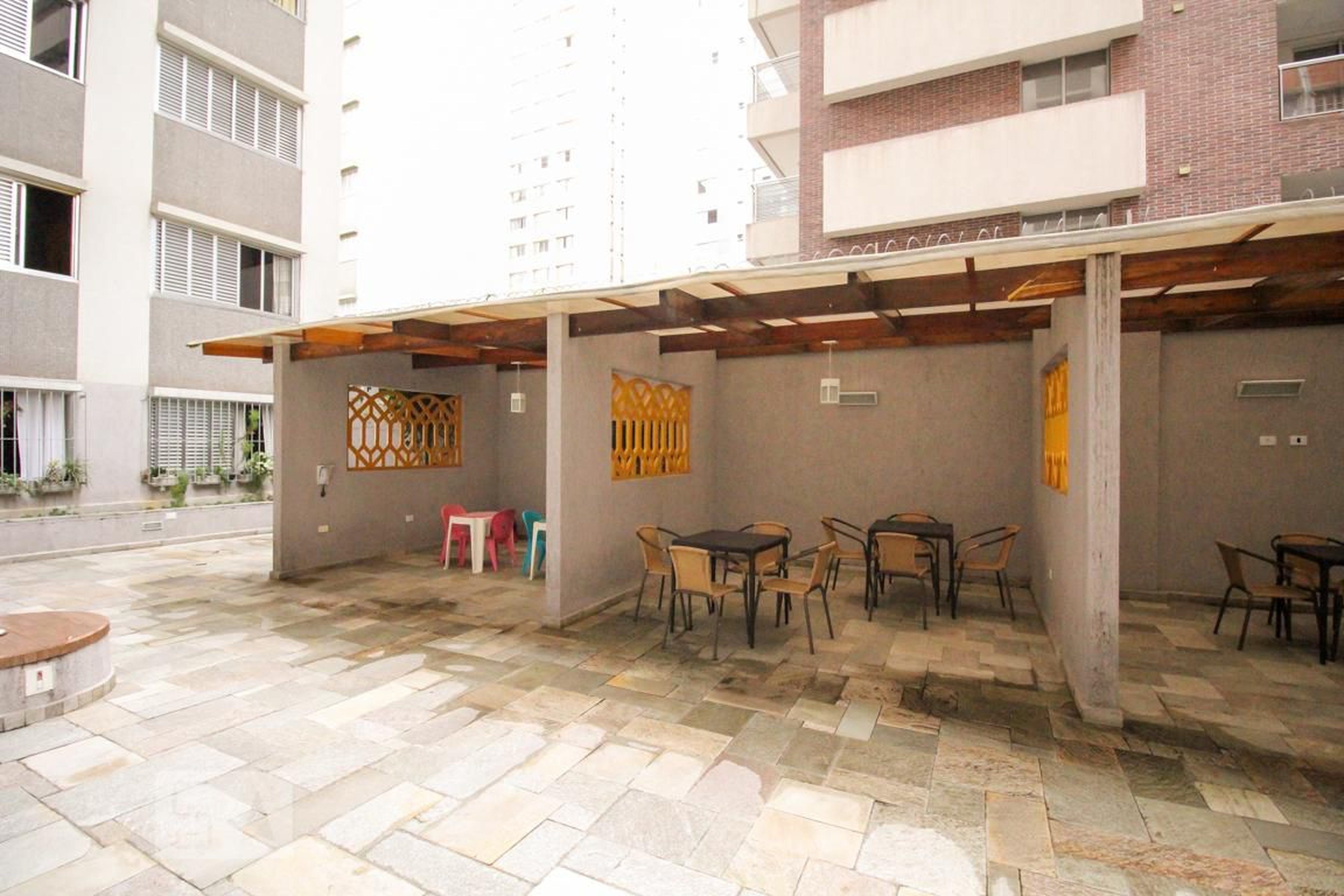 Área Externa - Edifício Avenida