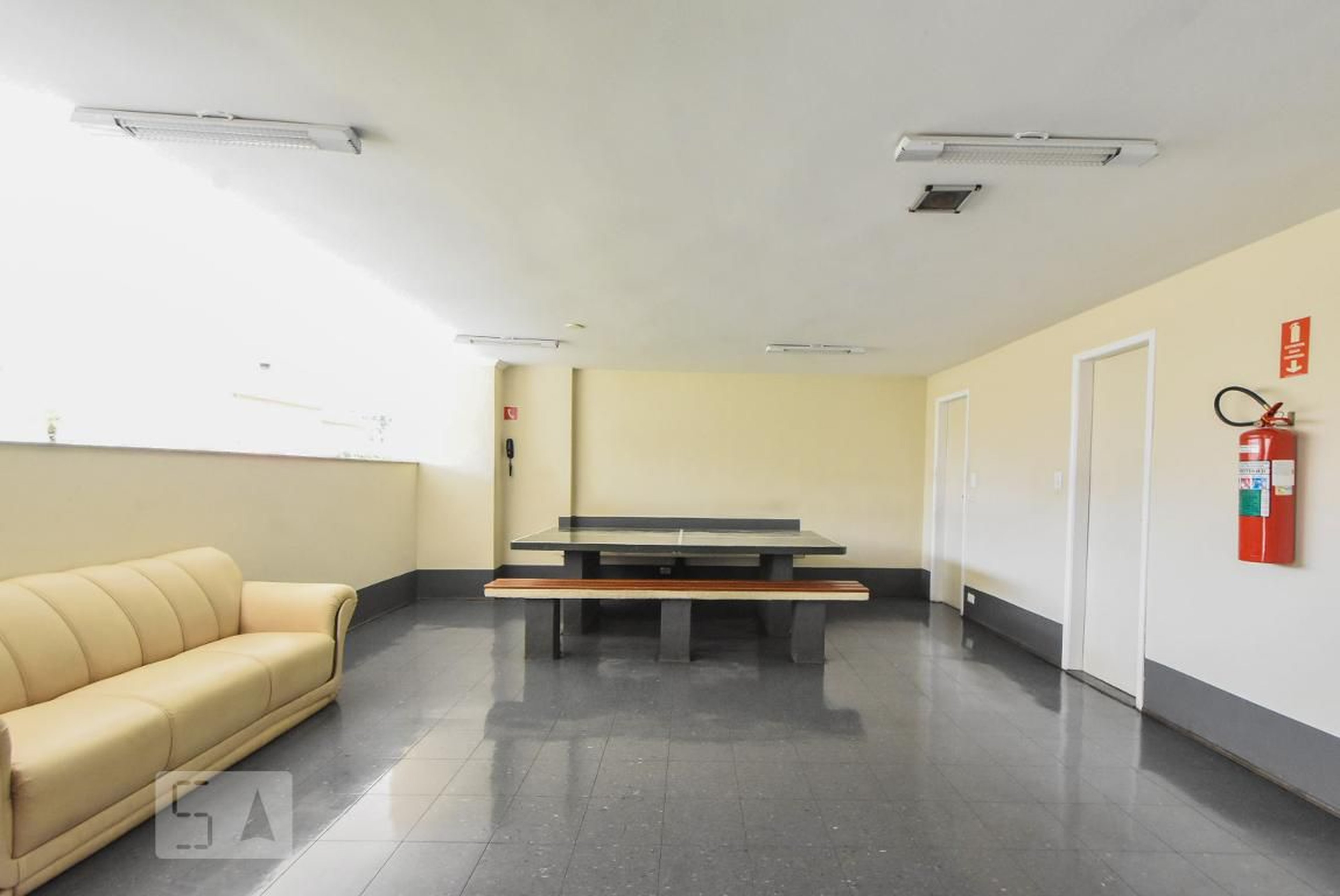 Salão de jogos - Rosa Azul