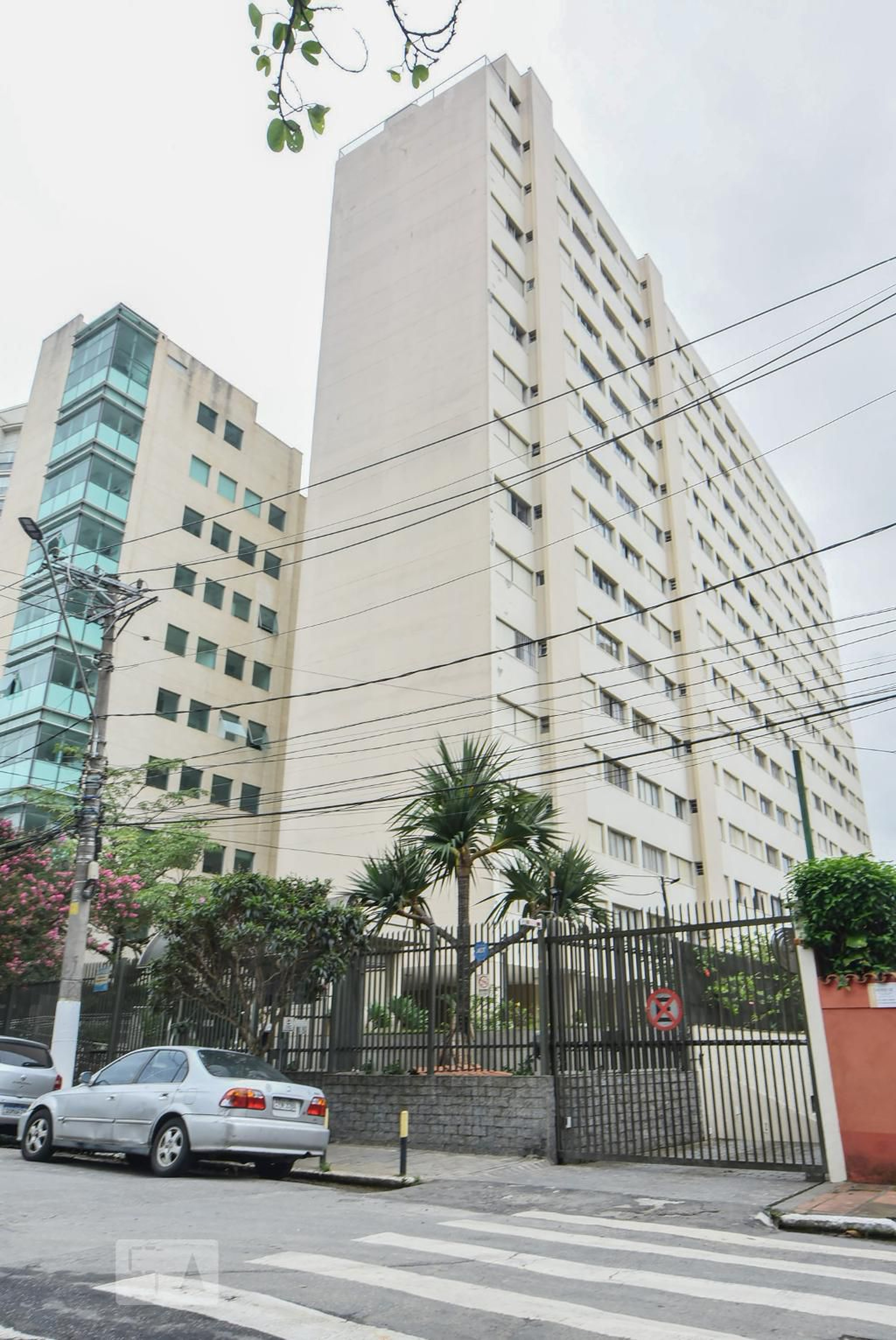 Prédio Condomínio Rosa Azul