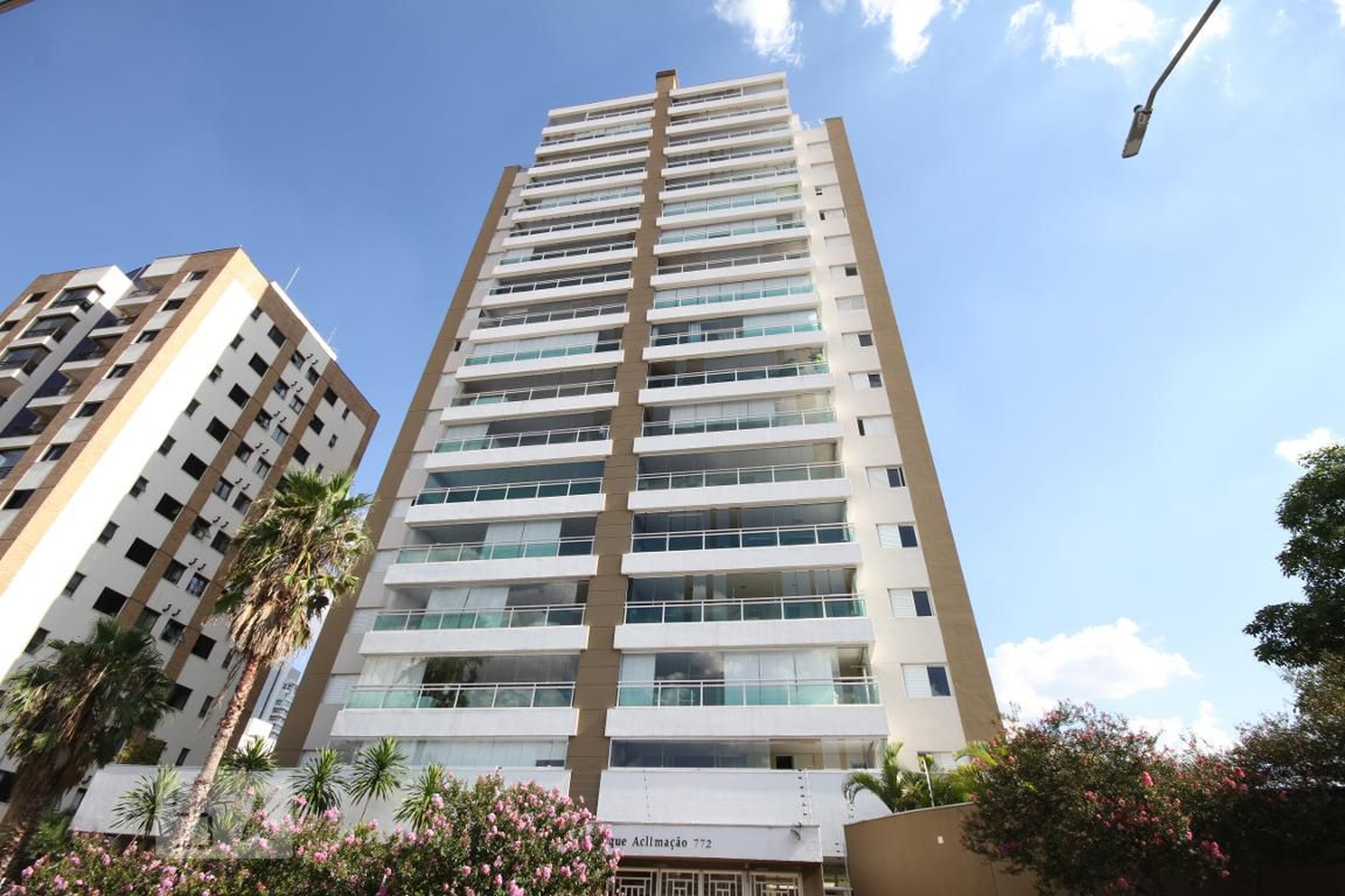 Fachada Condomínio Dom Parque Aclimação