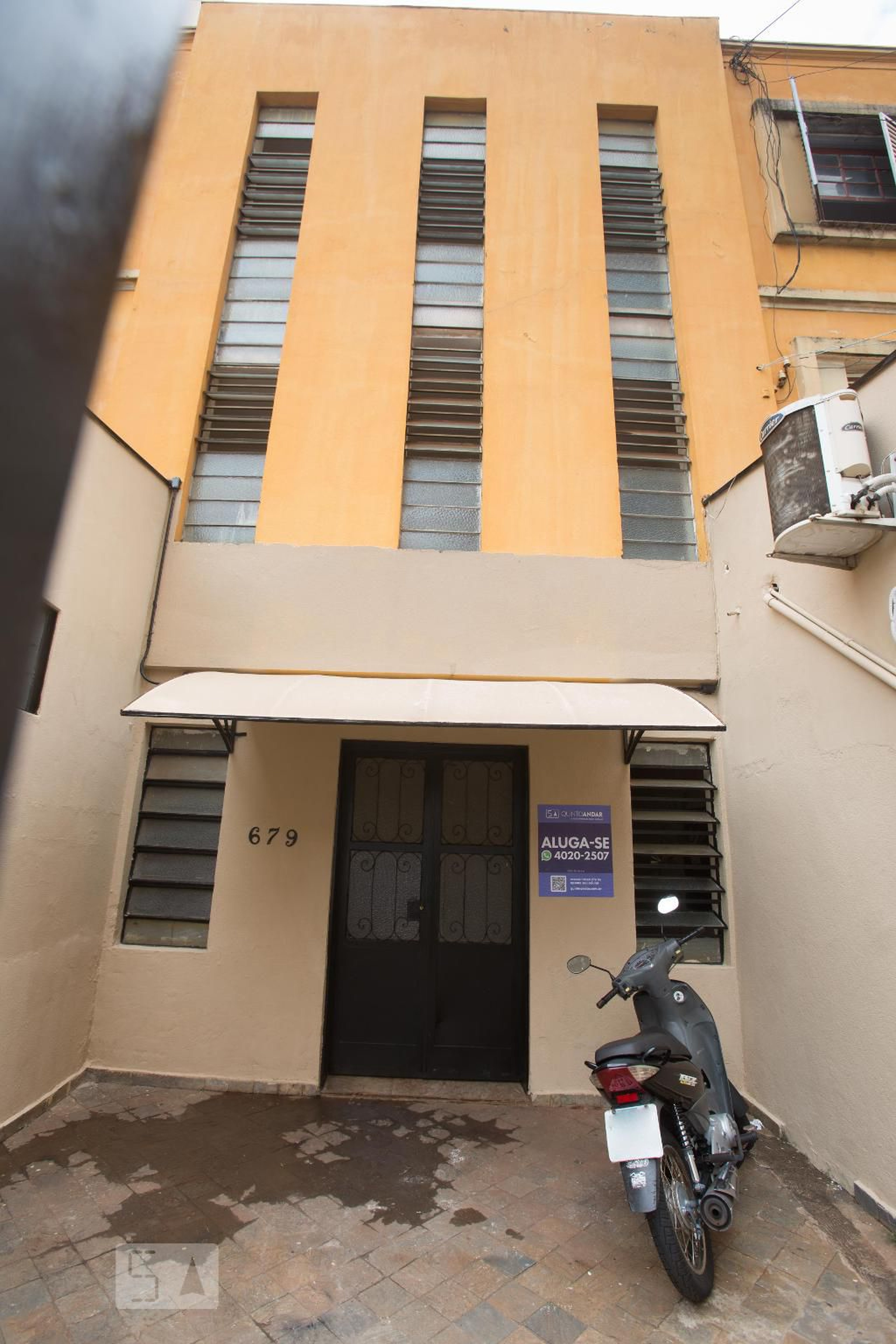 Fachada Condomínio em Rua Bernardino de Campos, 679