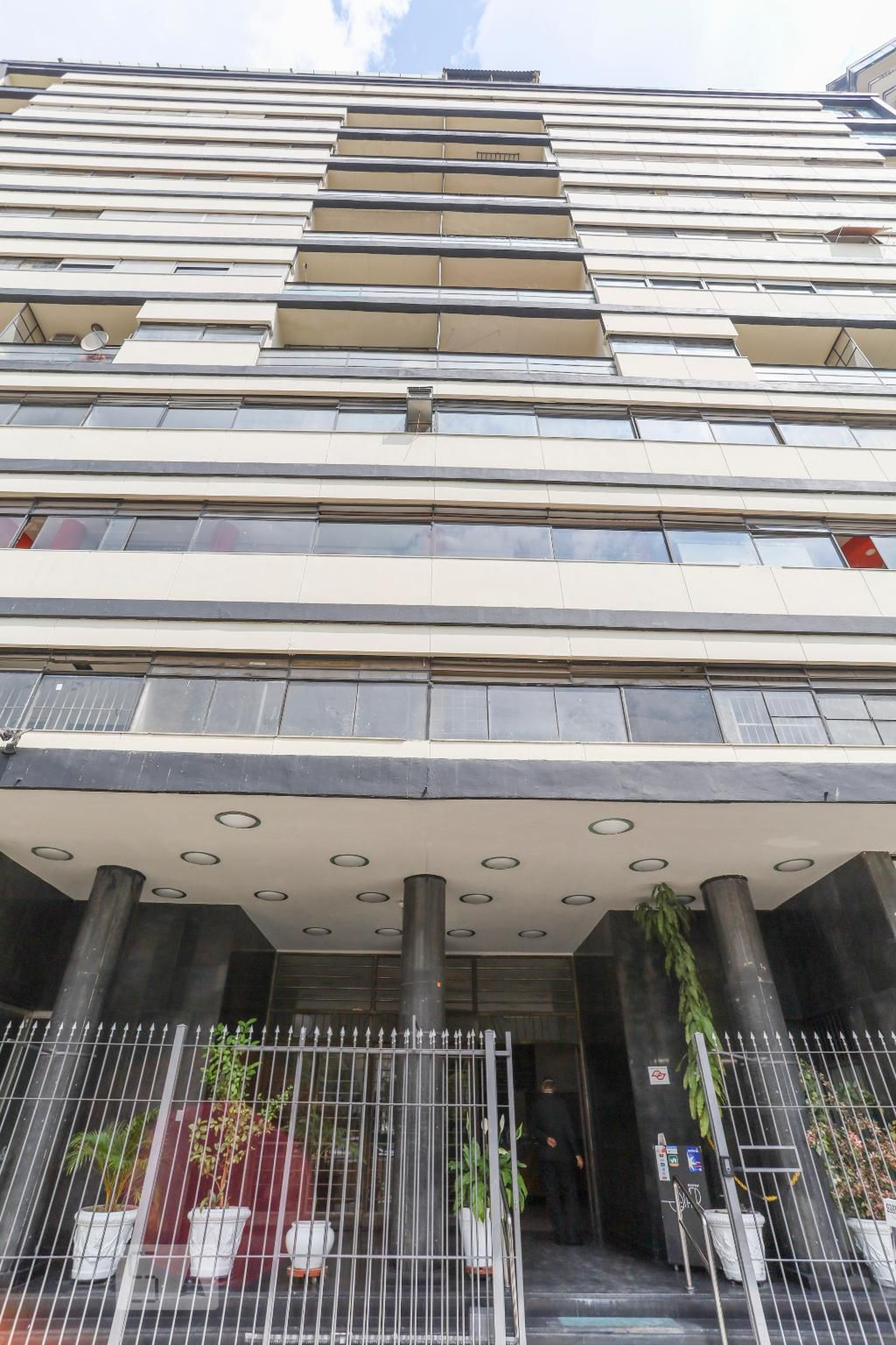 Fachada Condomínio Esther