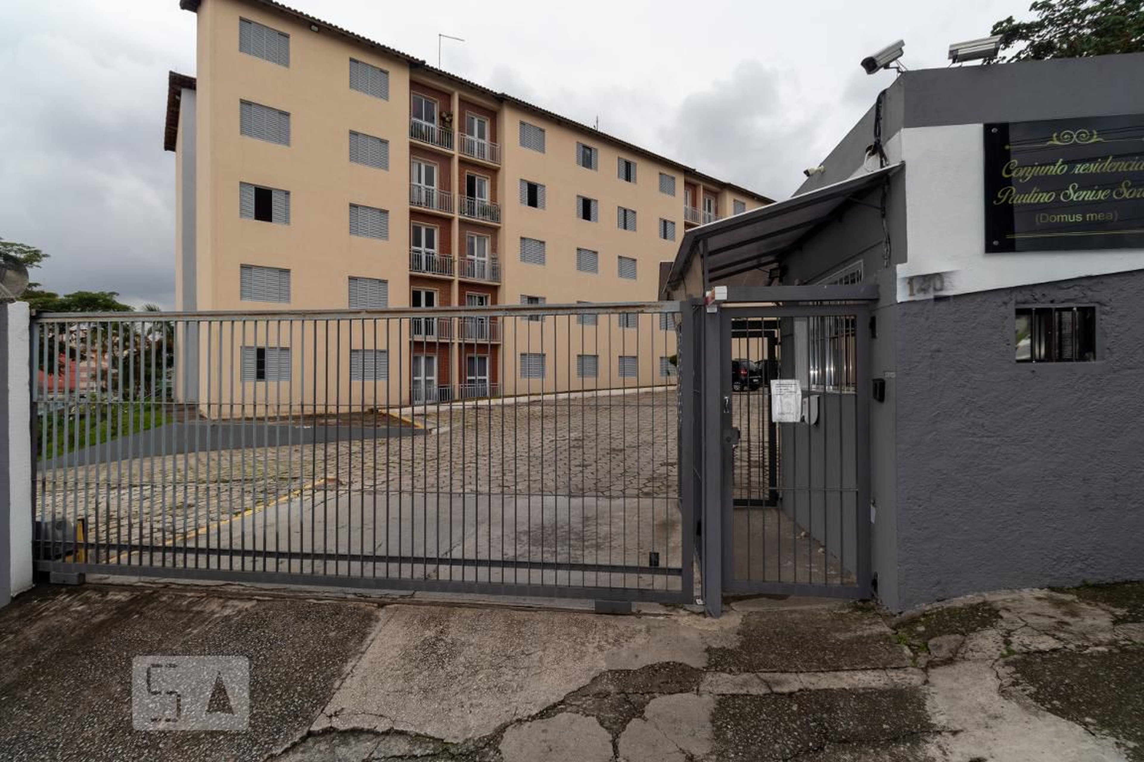 Fachada do Condomínio Condomínio Domus Mea