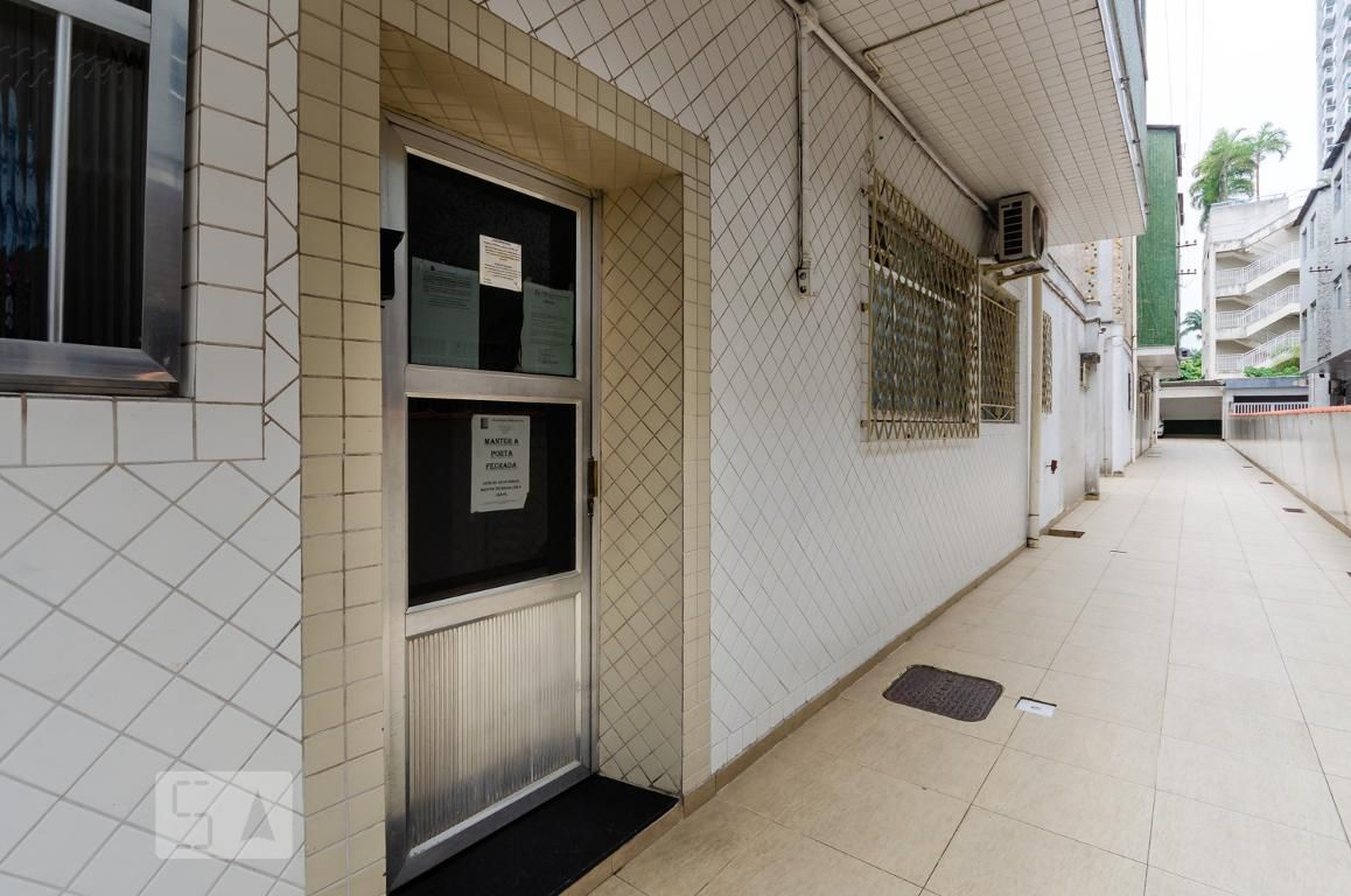 Hall de entrada - Edifício José Antonio Cid