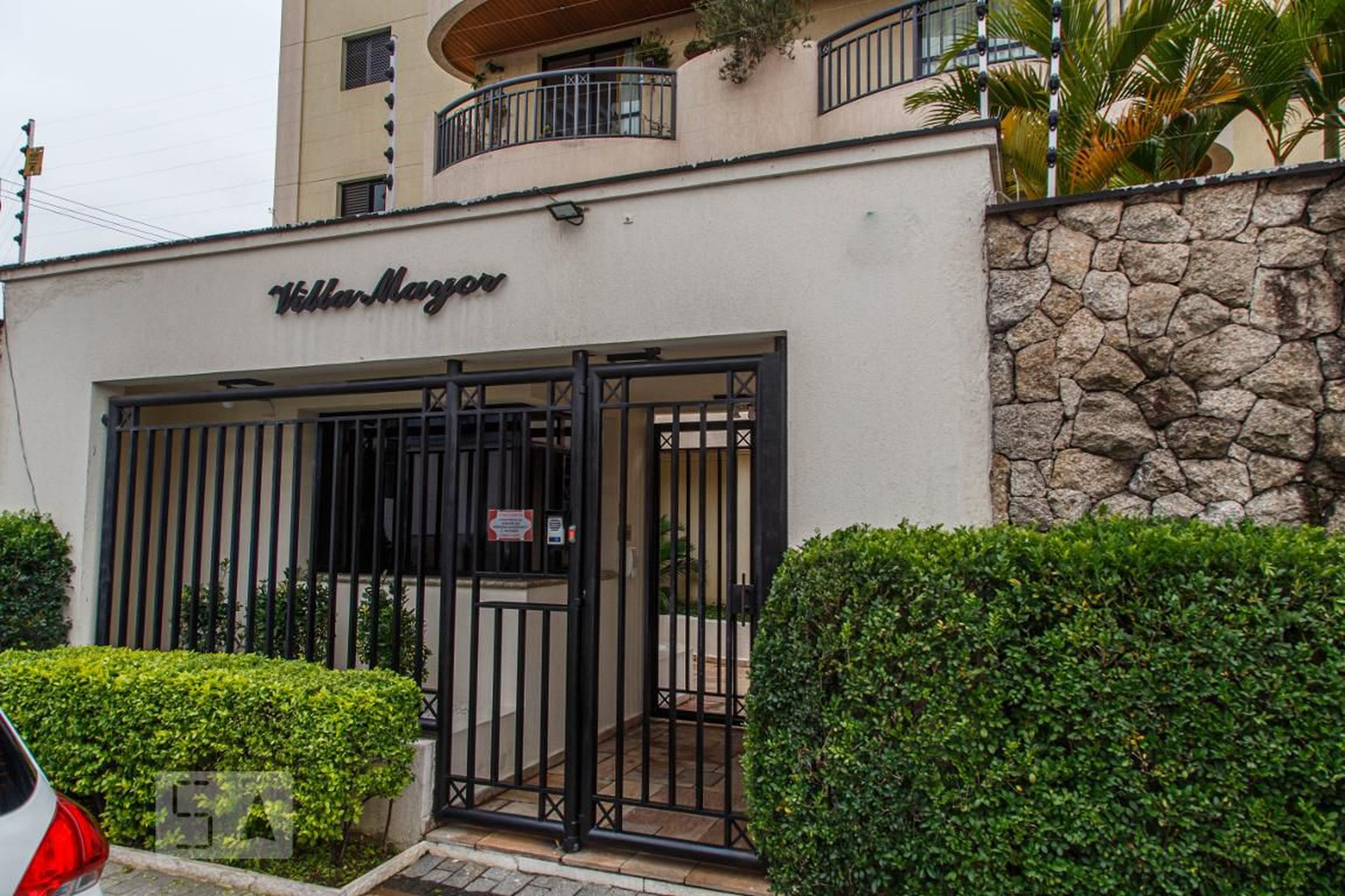 Fachada Condomínio em Rua Mossâmedes, 2030