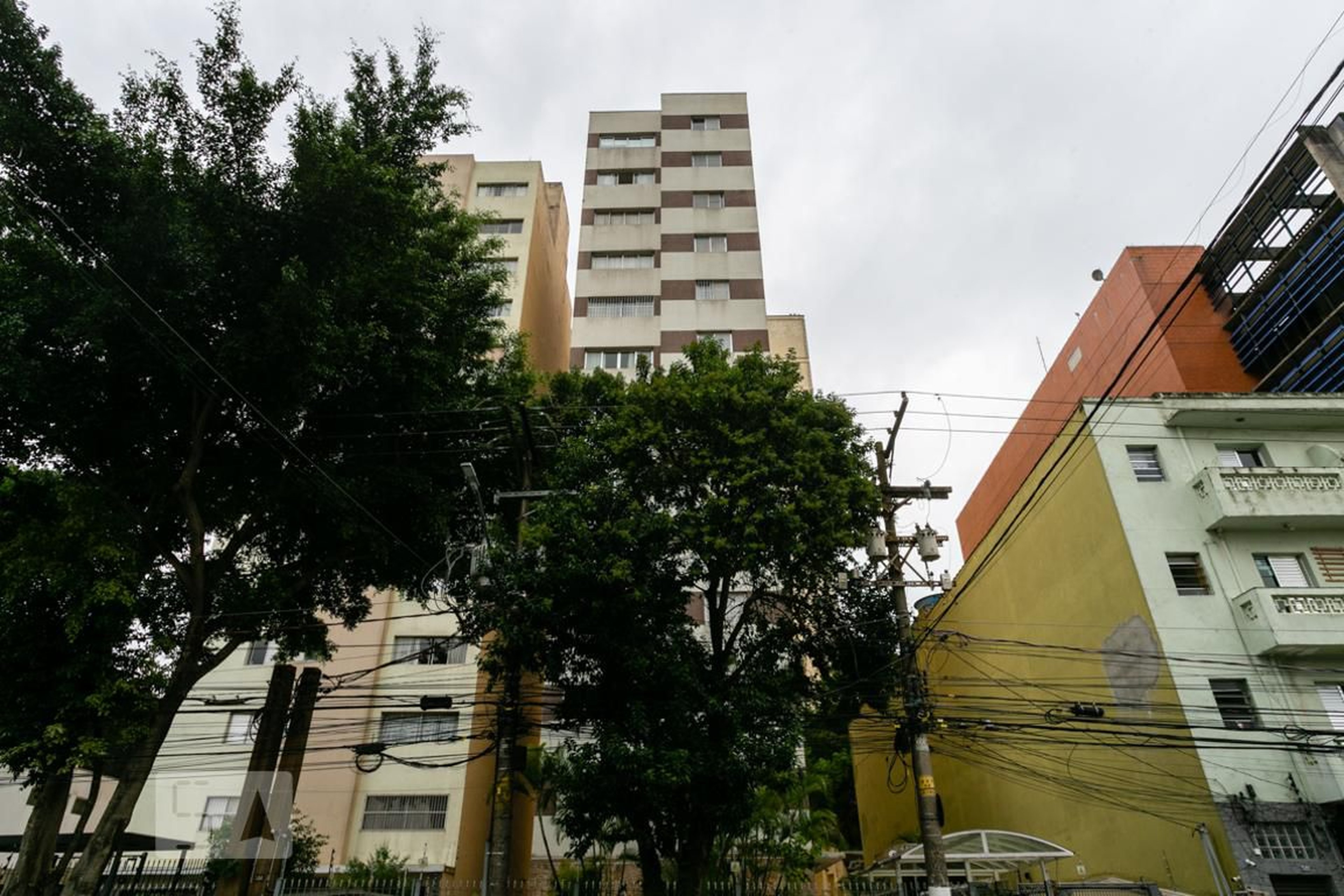 Fachada do prédio Condomínio Dona Maria Mikaelian