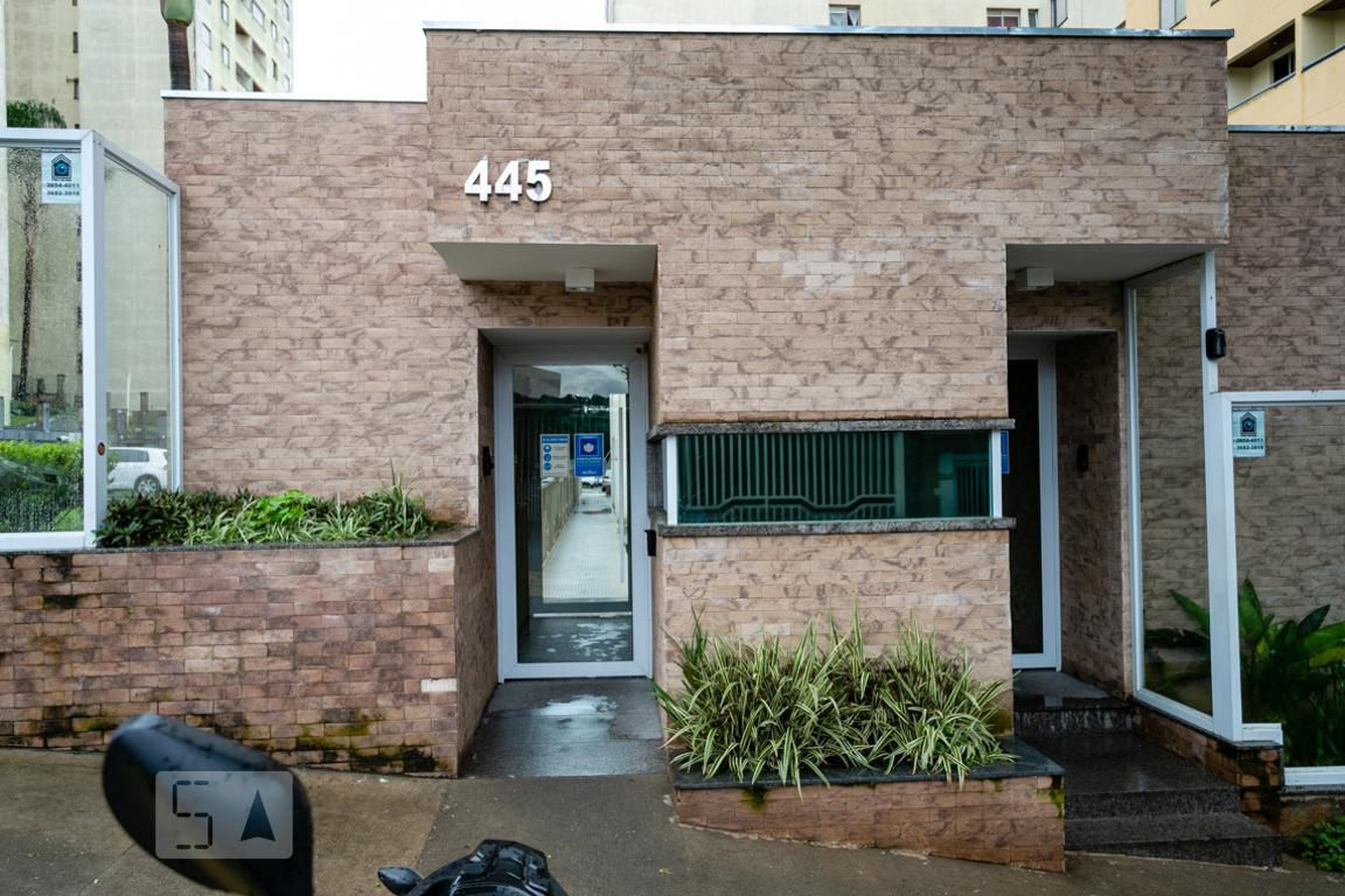 Fachada do condomínio Condomínio Portal do Parque