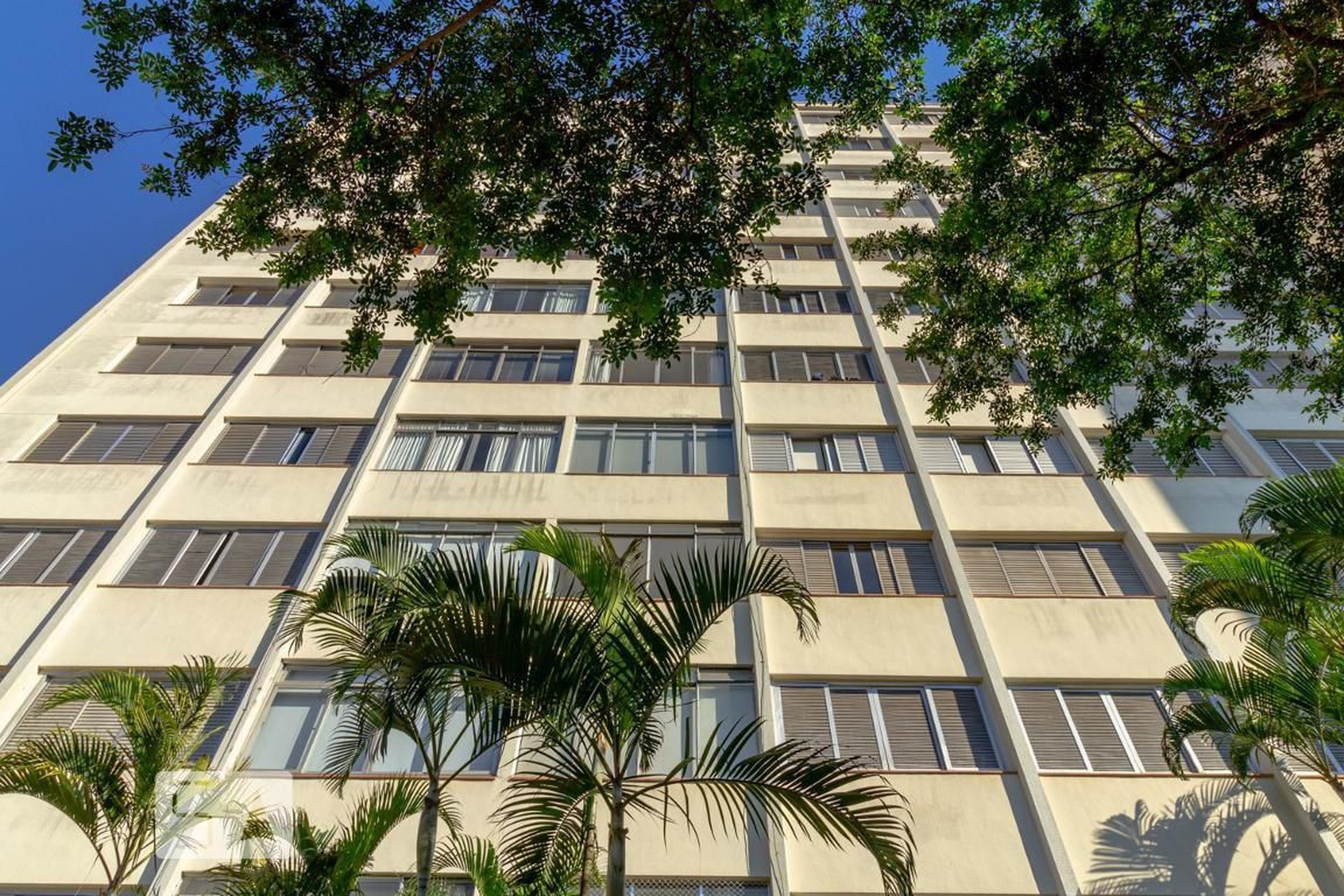 Fachada Condomínio em Rua Itambé, 168