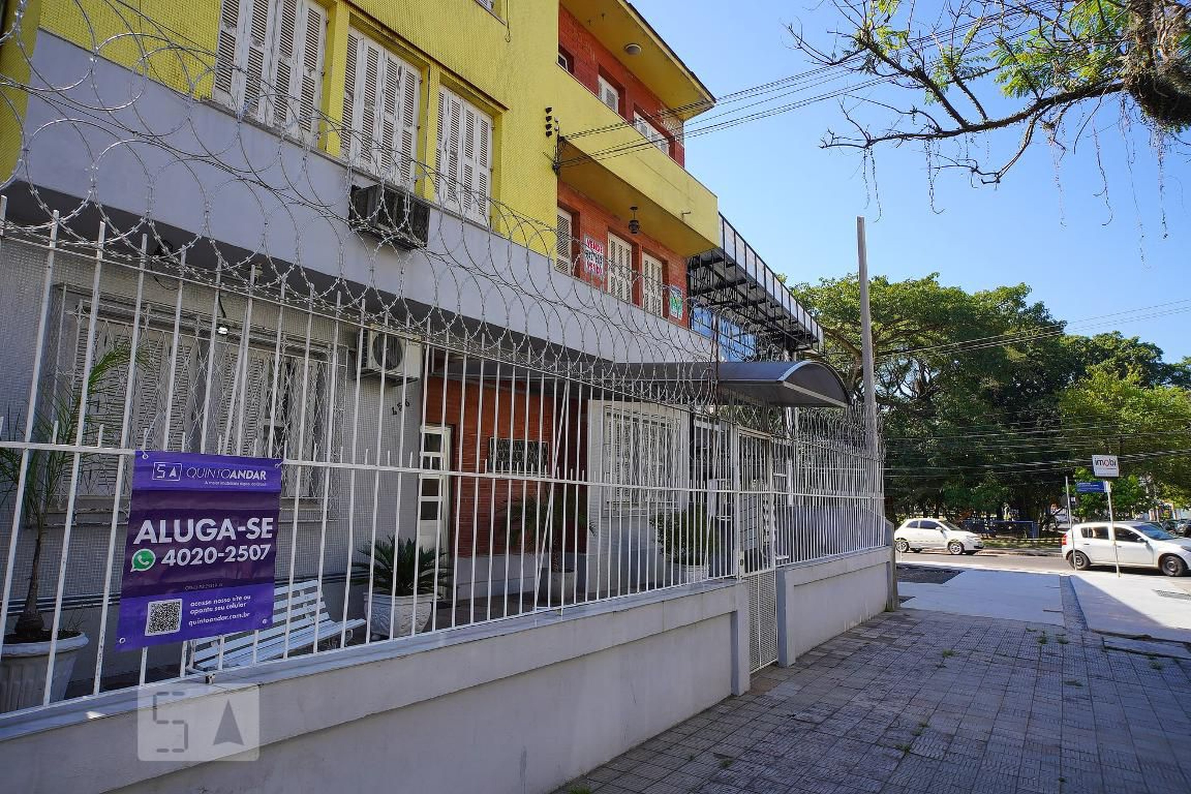 Fachada do Condomínio Edifício Mina