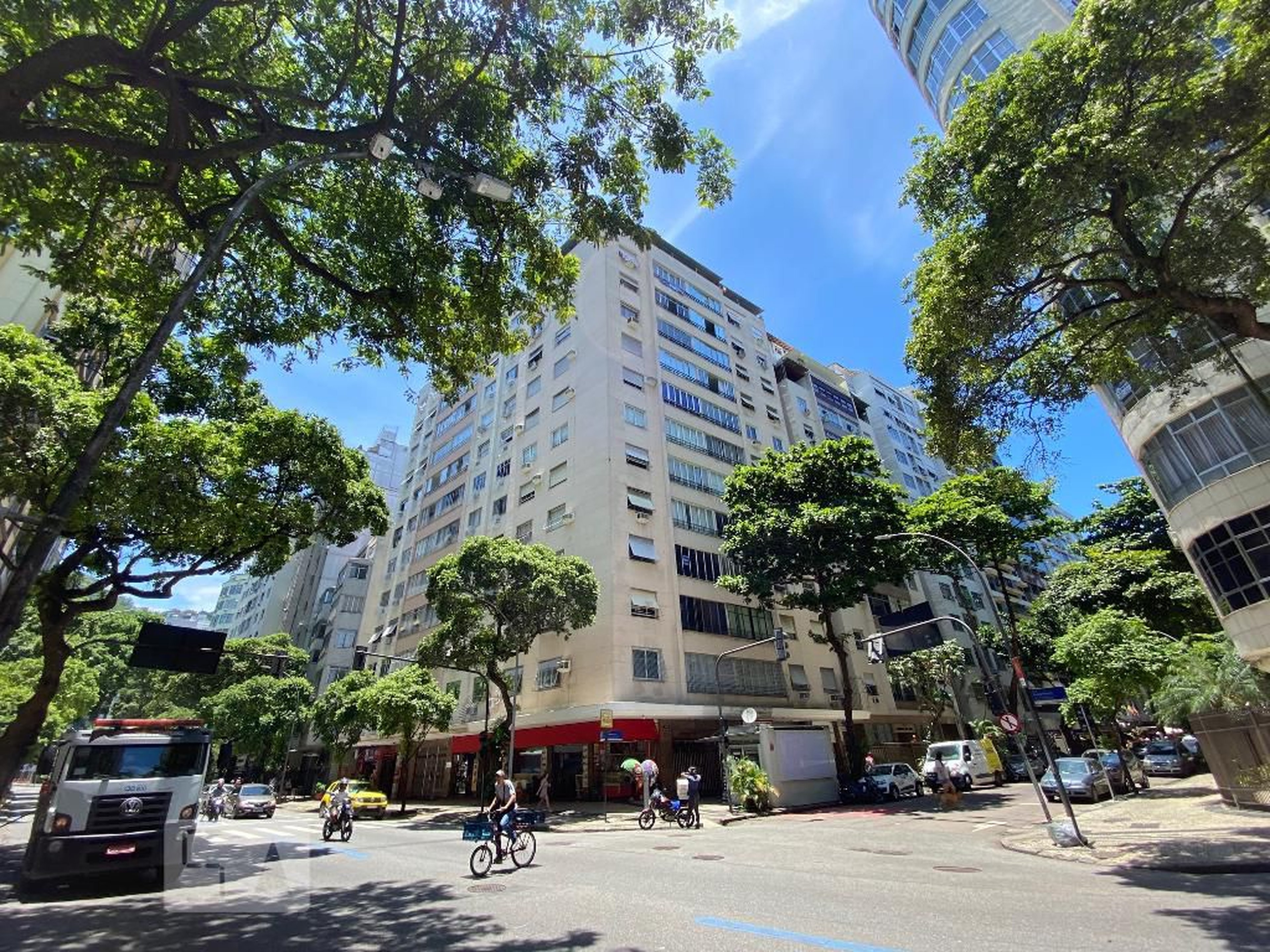 Fachada Condomínio Modesto de Bellis