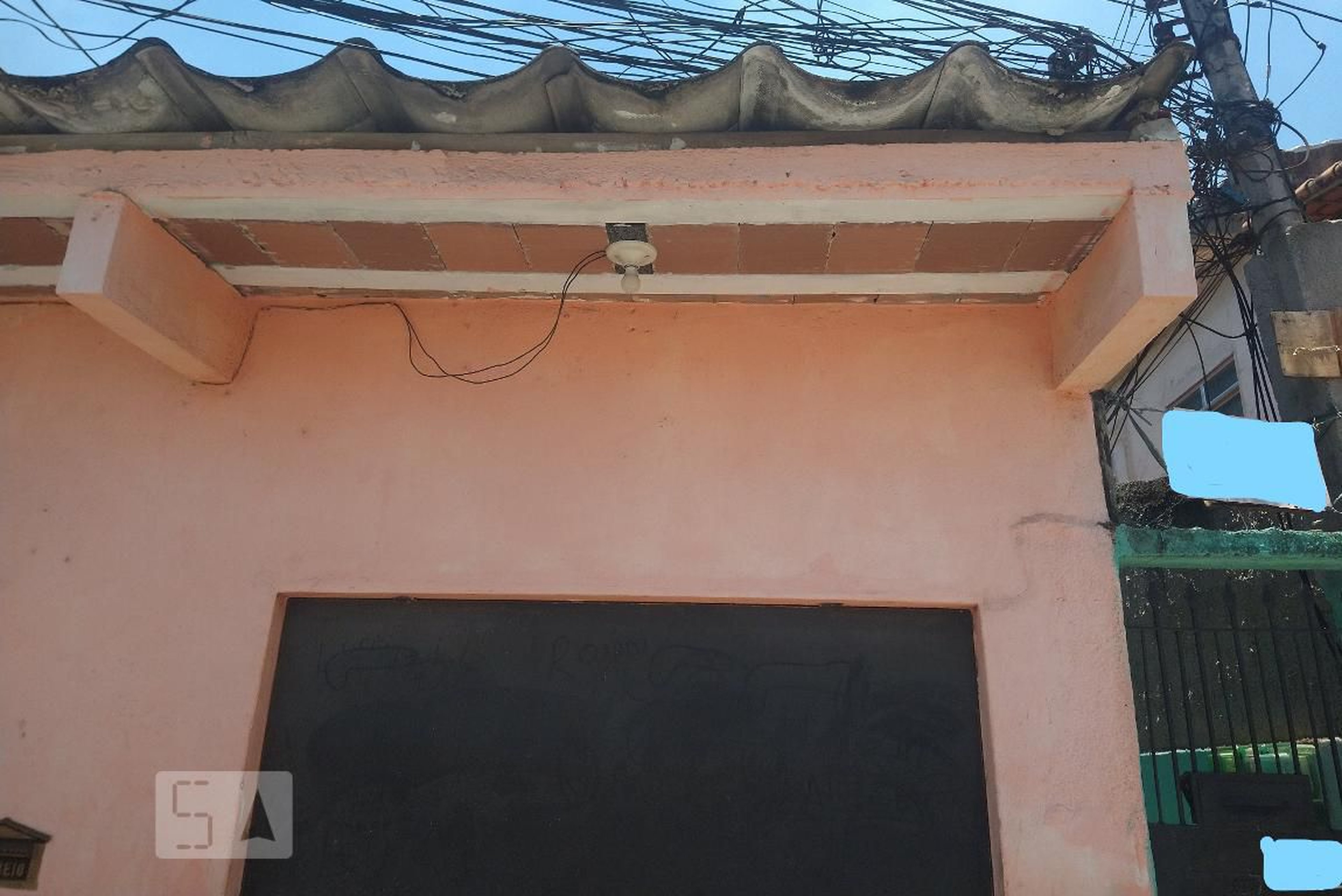 Fachada Condomínio em Rua Capitão Macieira, 208