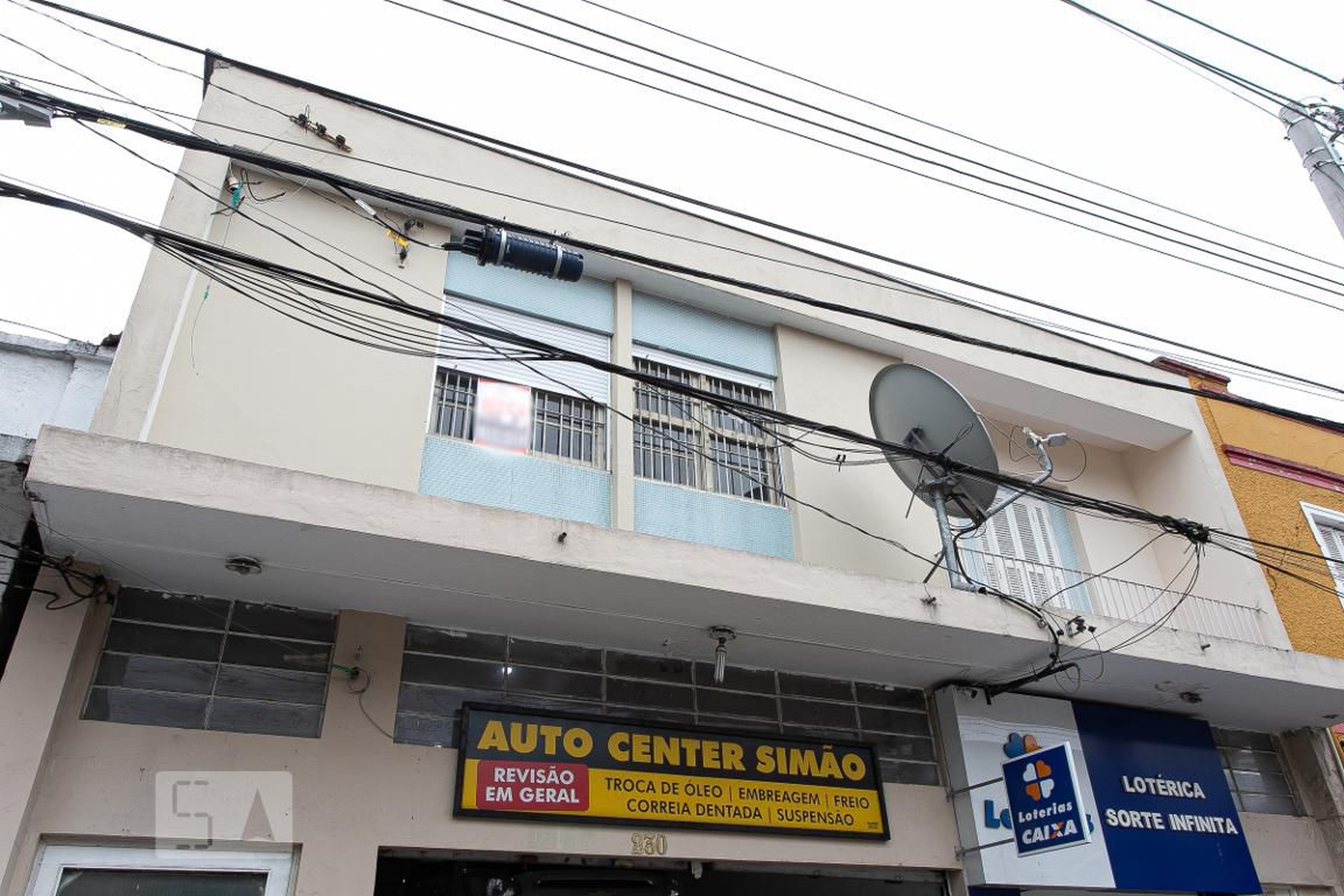 Fachada Condomínio em Rua Guaiaúna, 232