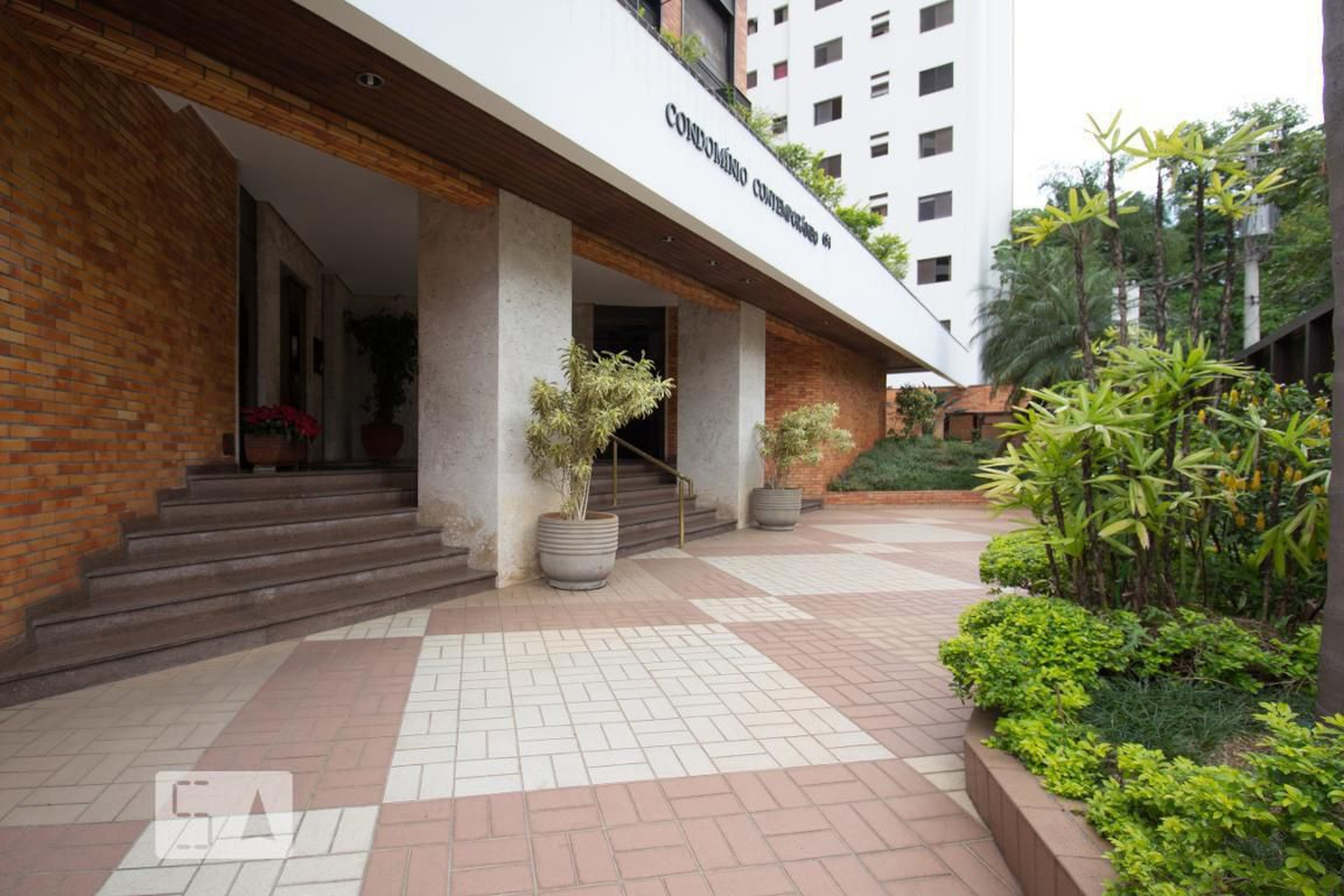 Área Externa - Contemporâneo Home e Service