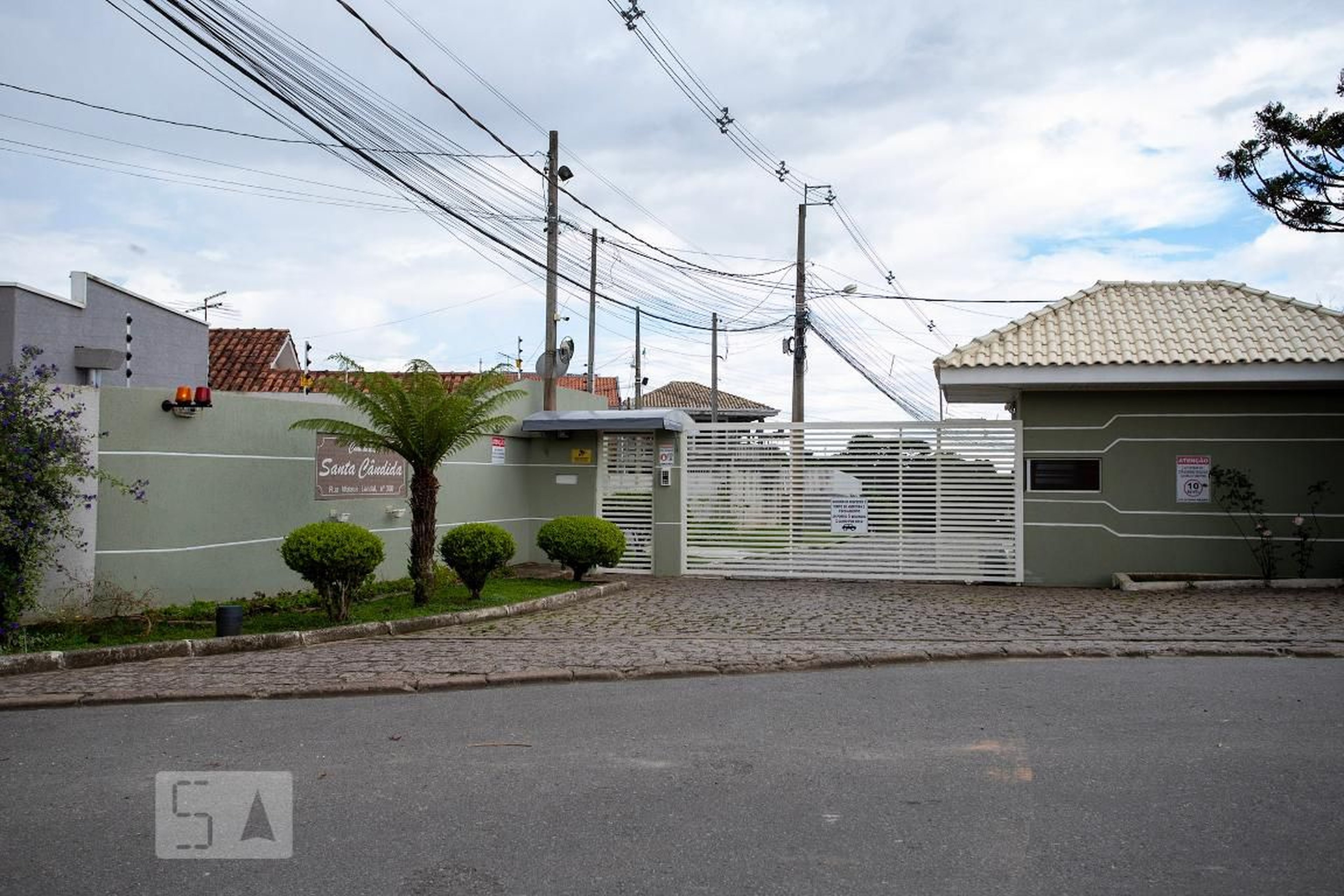 Fachada do Condomínio Condomínio Santa Candida