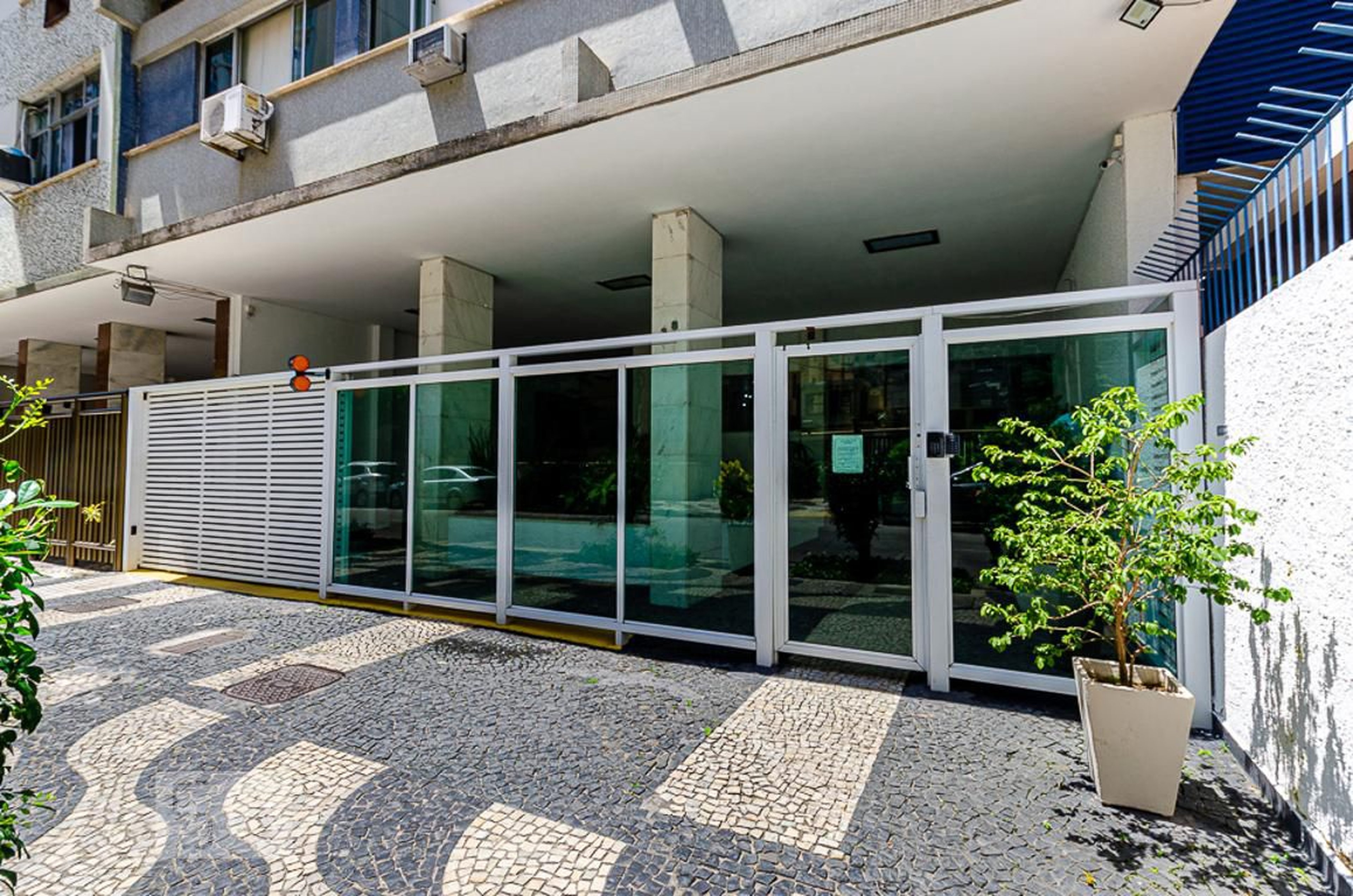 Entrada - Edifício Rhodes