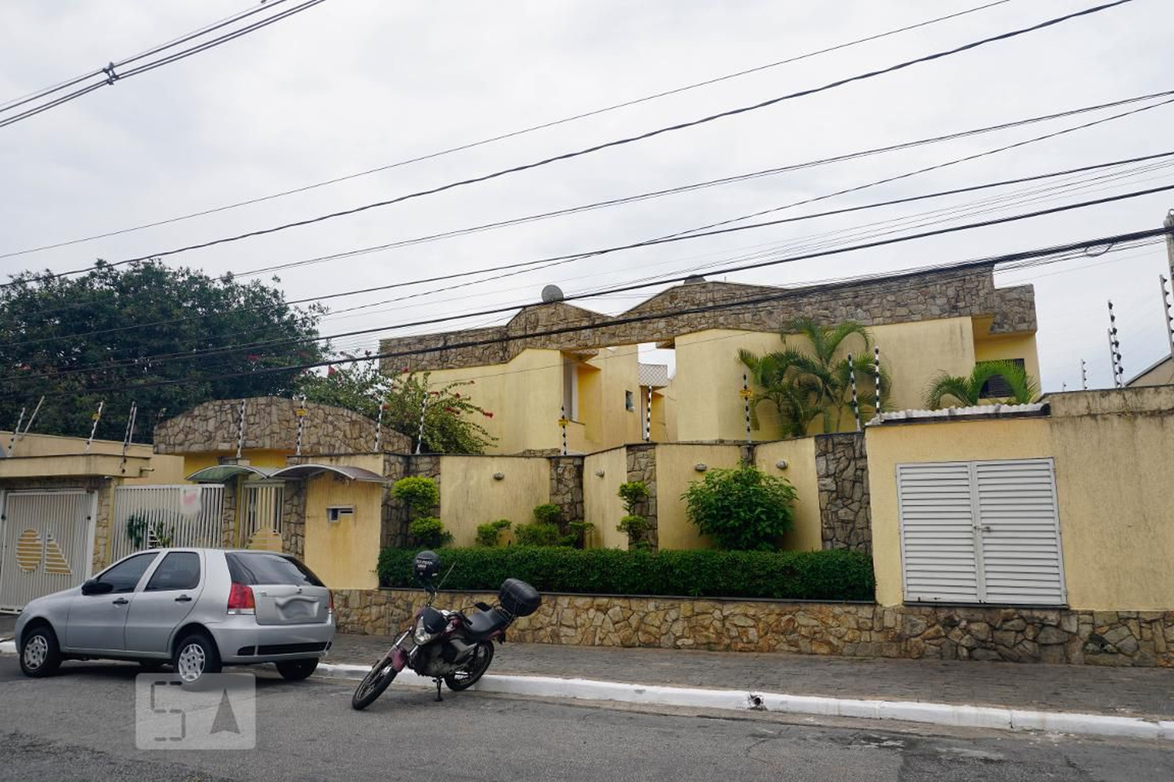 Fachada do Condomínio Condomínio Paranaguá