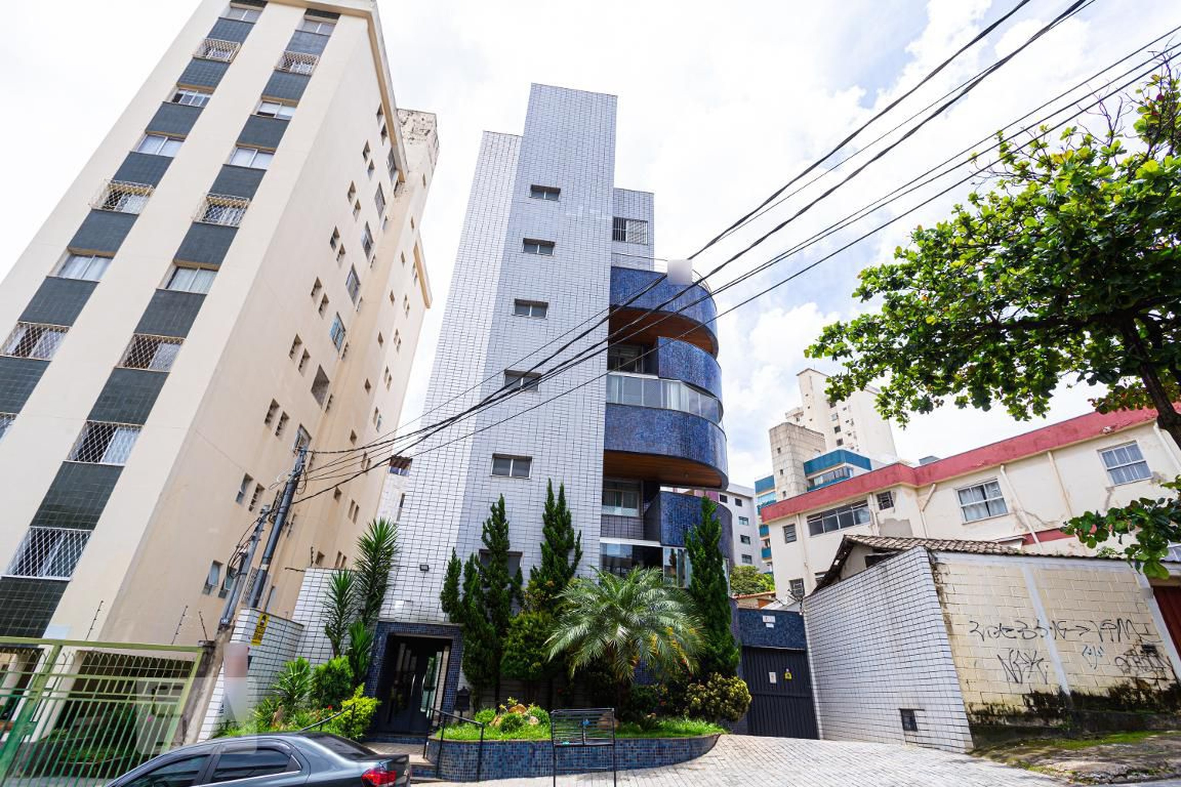 Fachada Condomínio em Rua José Gáspar de Araújo, 170