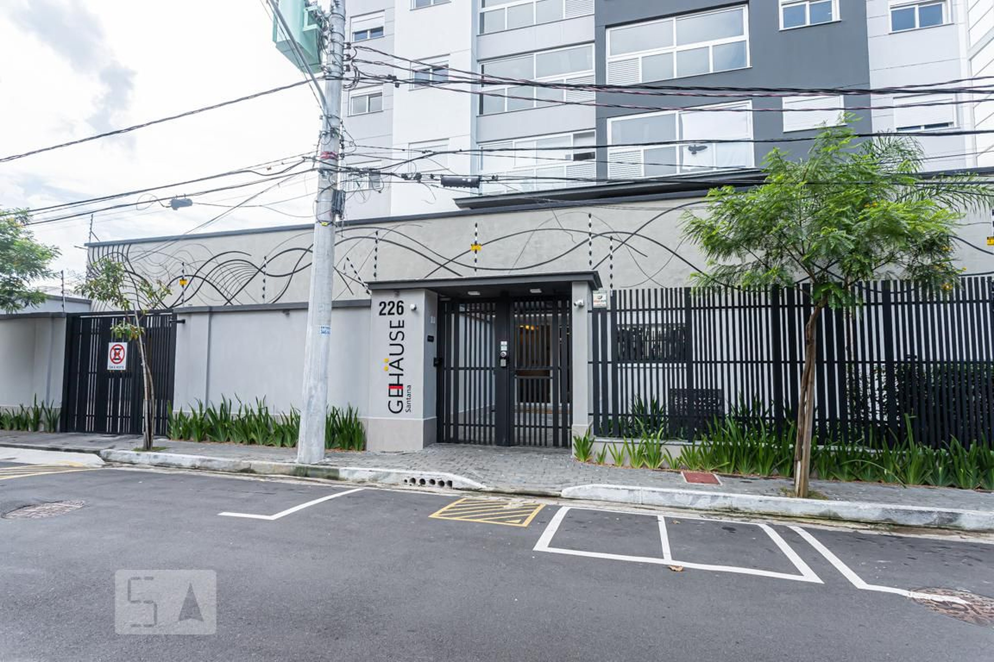 Fachada Condomínio em Rua General Nestor Passos, 216