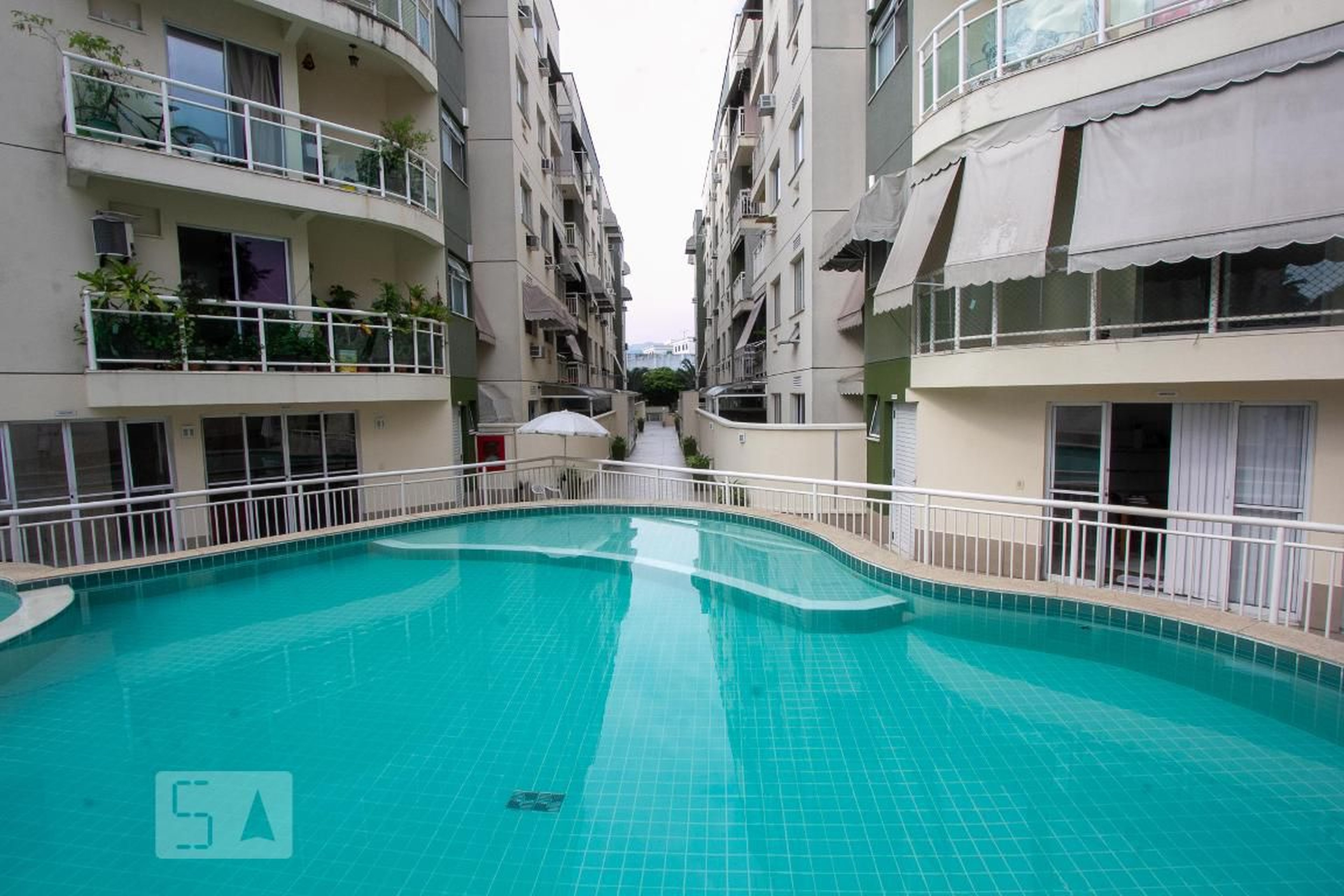 Piscina - Monte Carlo Residence Park