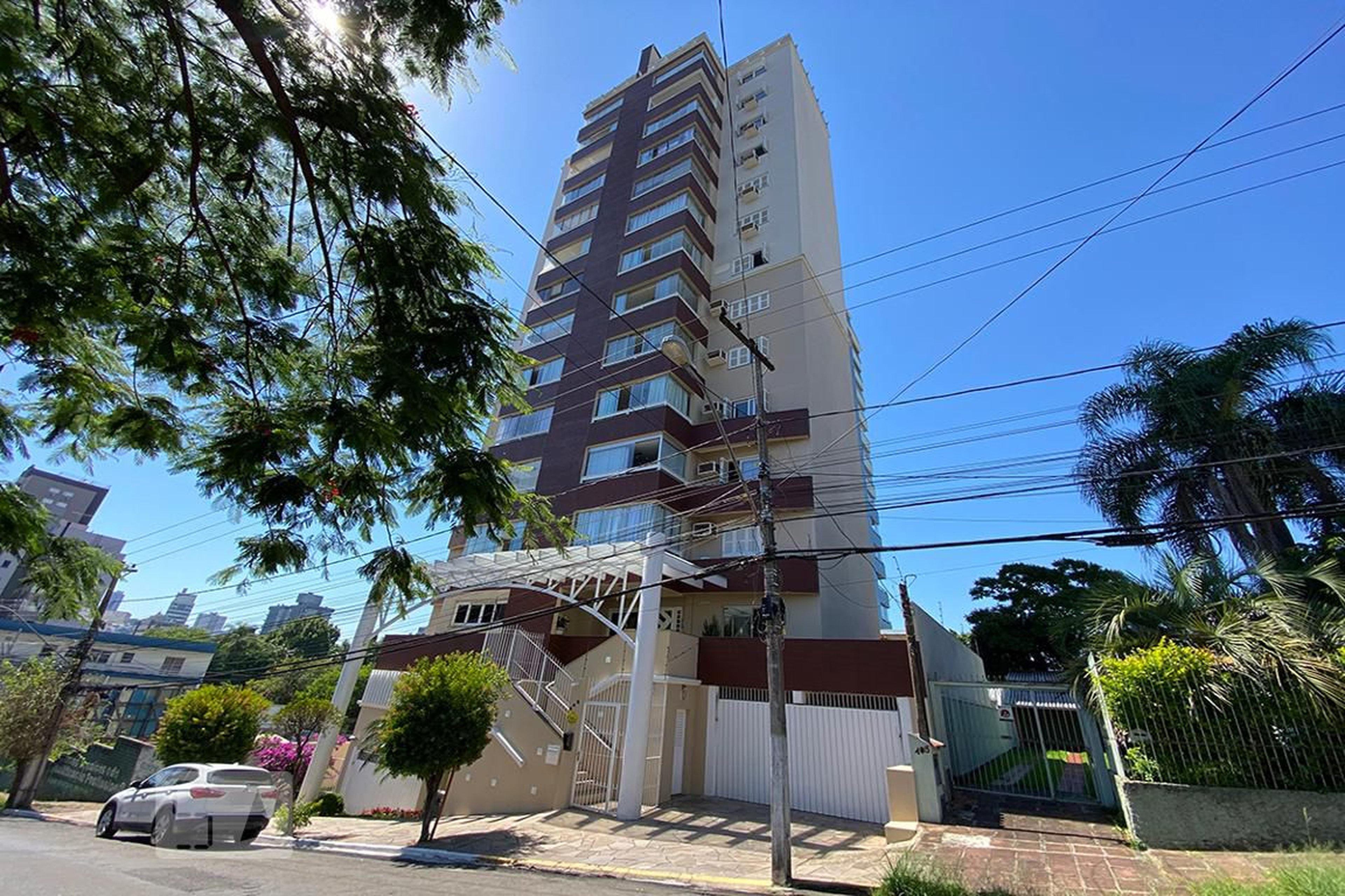 Fachada Condomínio em Rua Marcílio Dias, 455