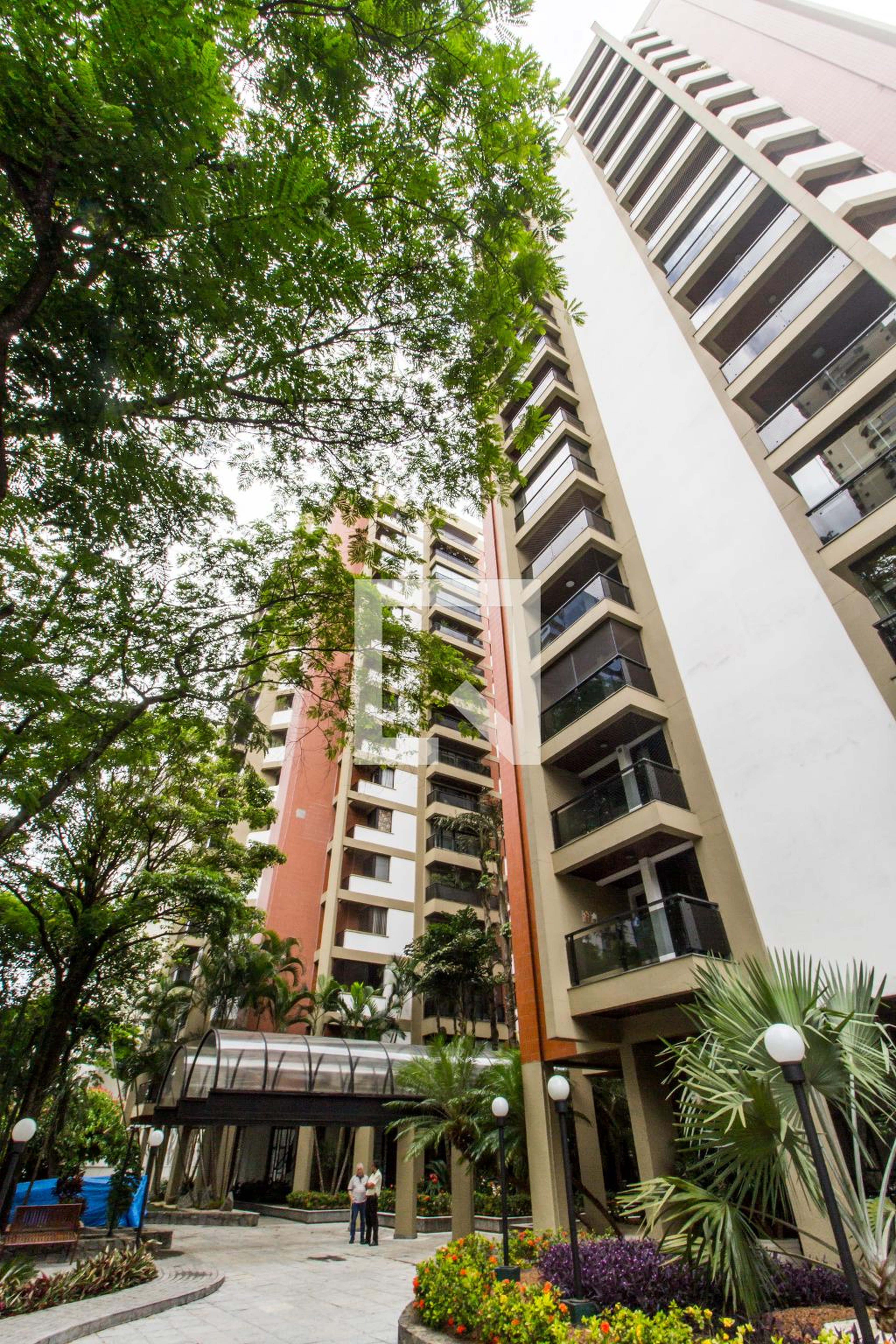 Fachada Condomínio Californian Towers