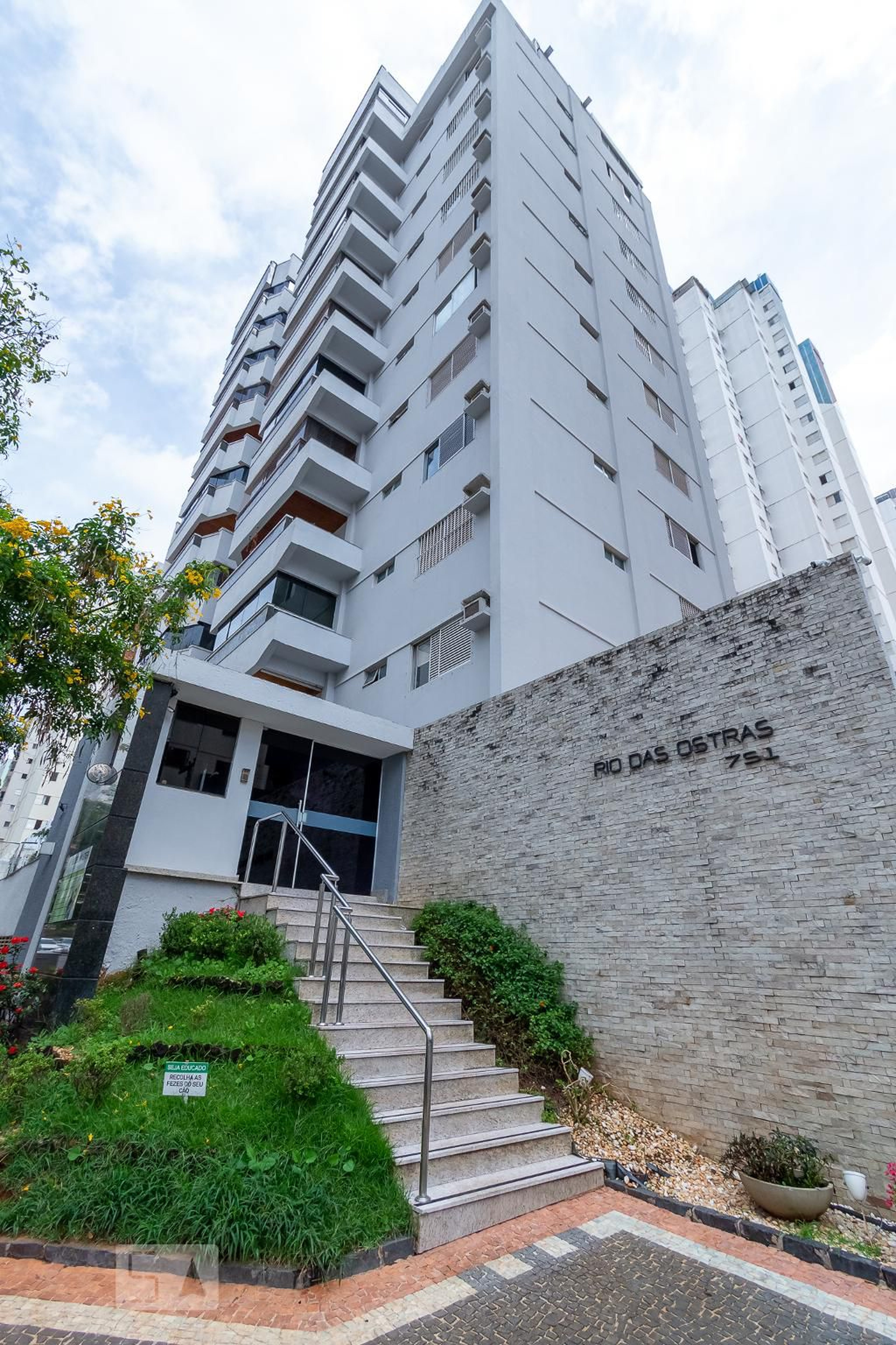 Fachada Condomínio Rio das Ostras