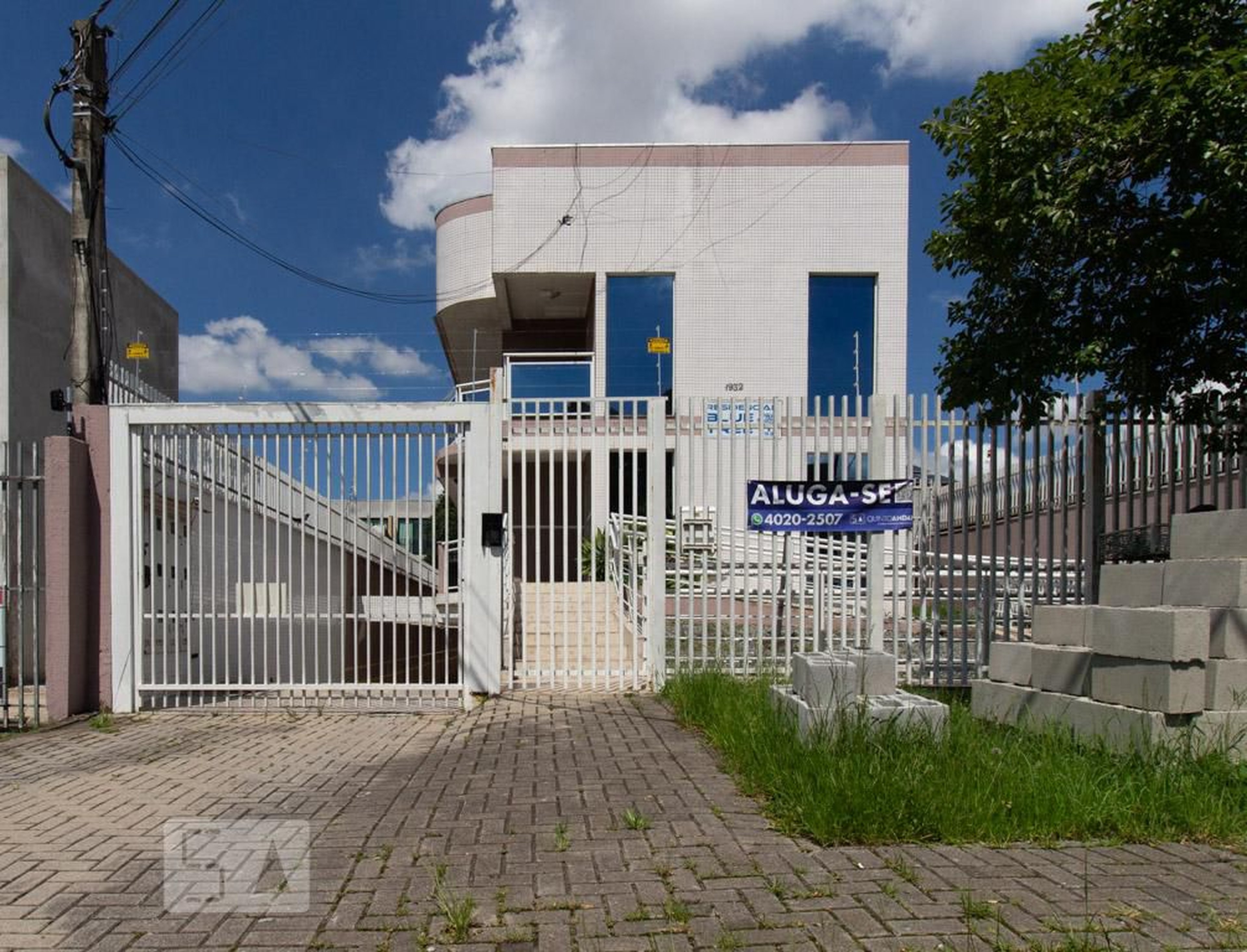 Fachada Residencial Blue Tree