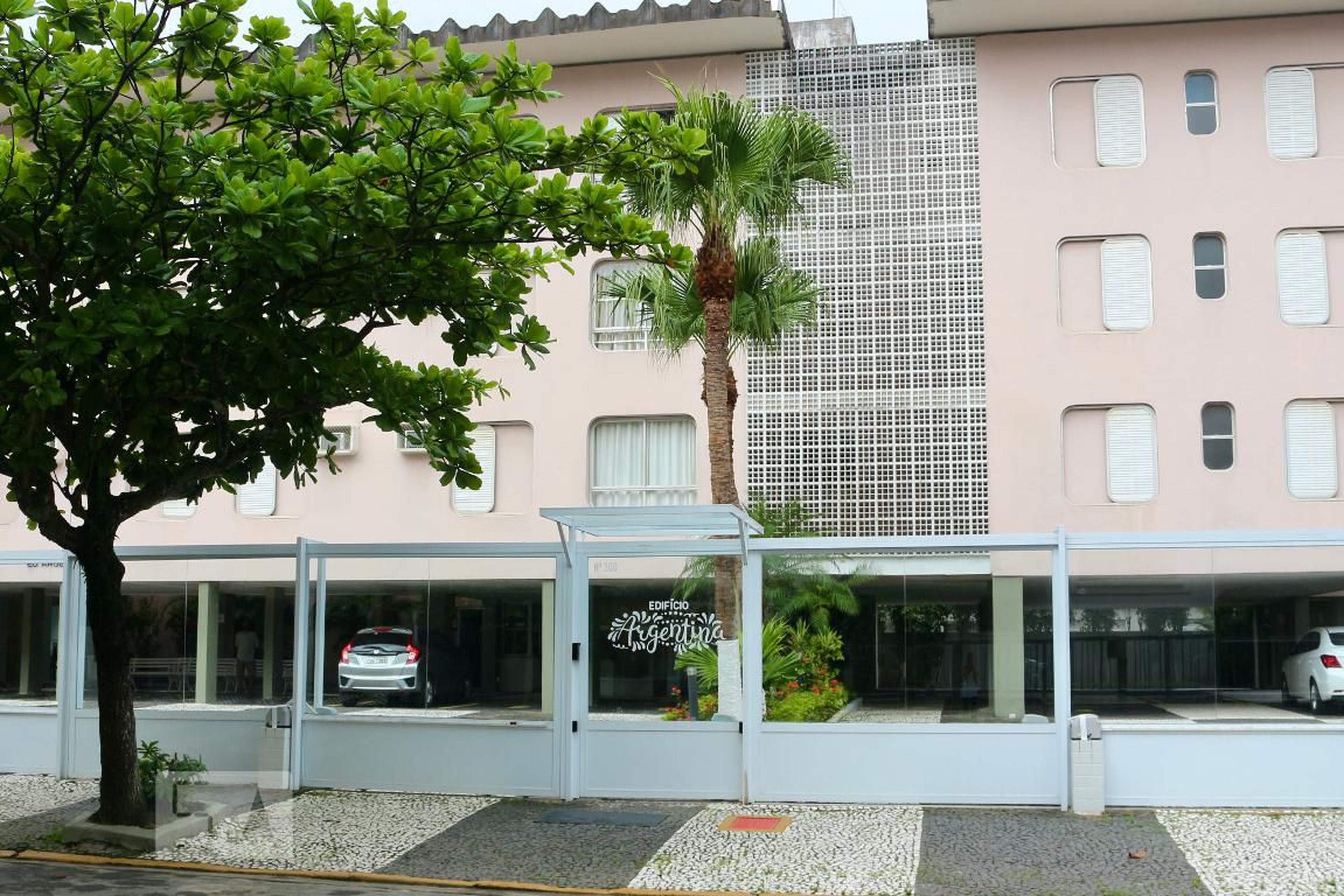 Fachada Condomínio Argentina