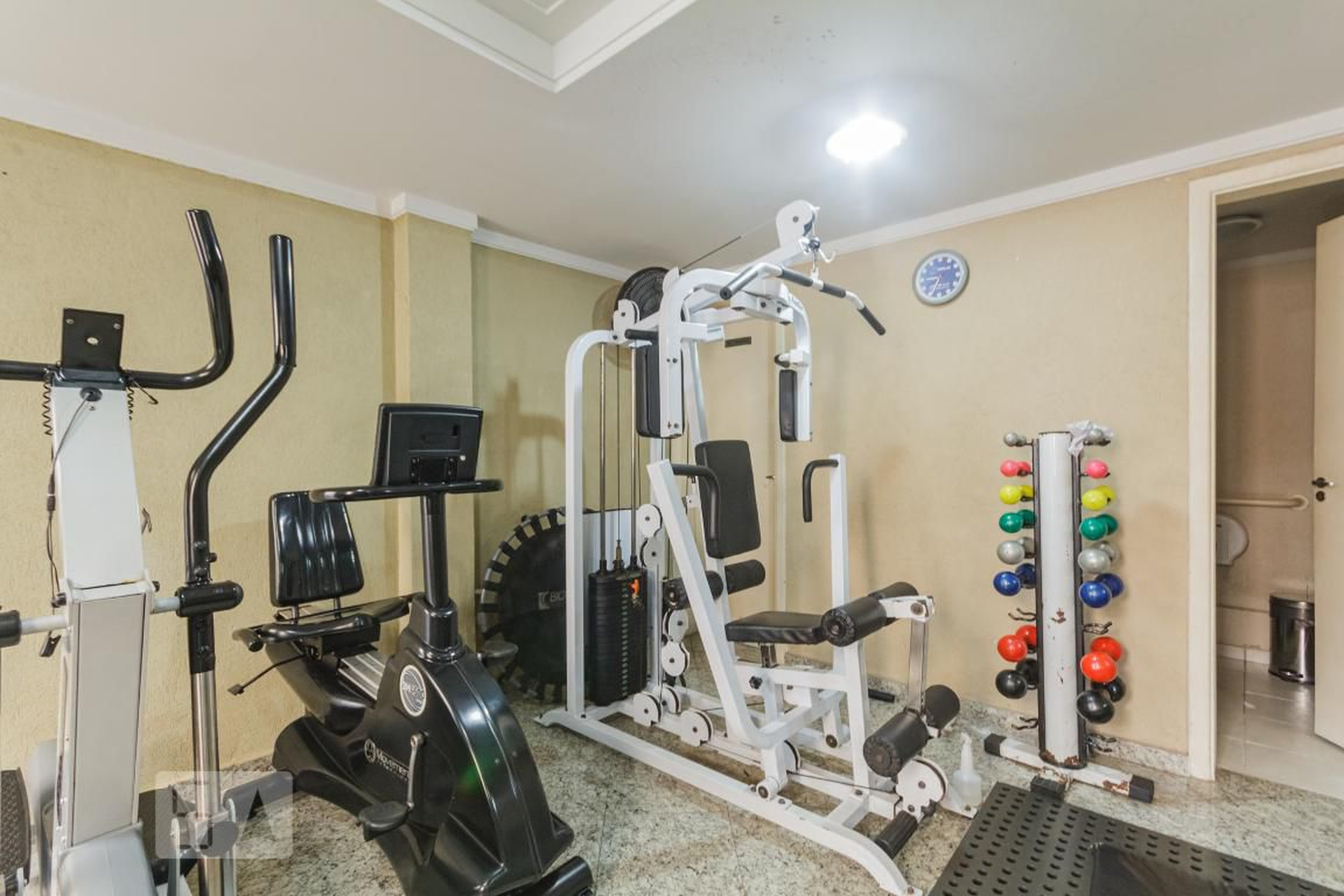 Academia Condomínio em Avenida João Ramalho, 205