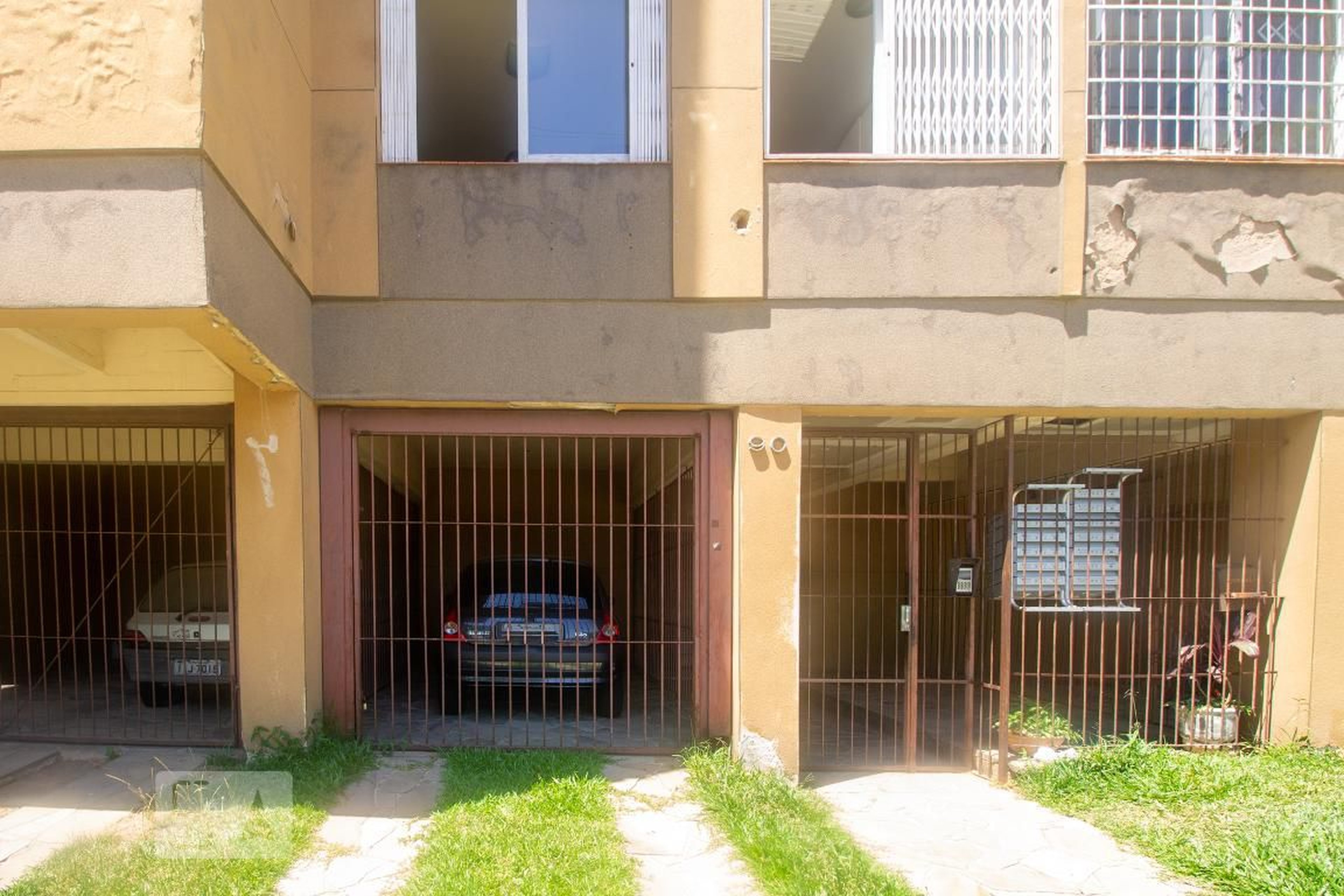 Fachada Condomínio em Rua Vereador Viton de Araújo, 90