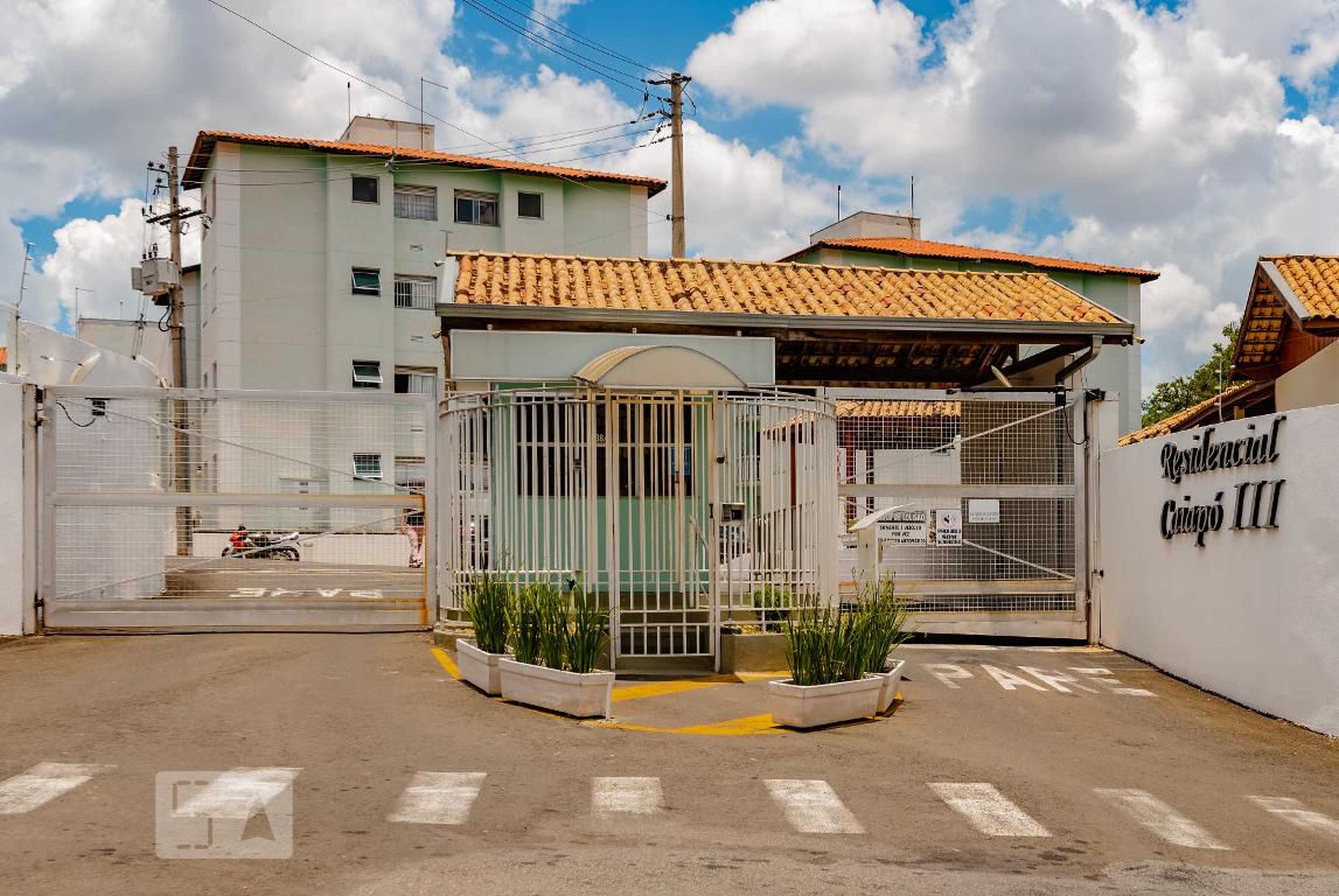 Fachada do Condomínio Condomínio Caiapó