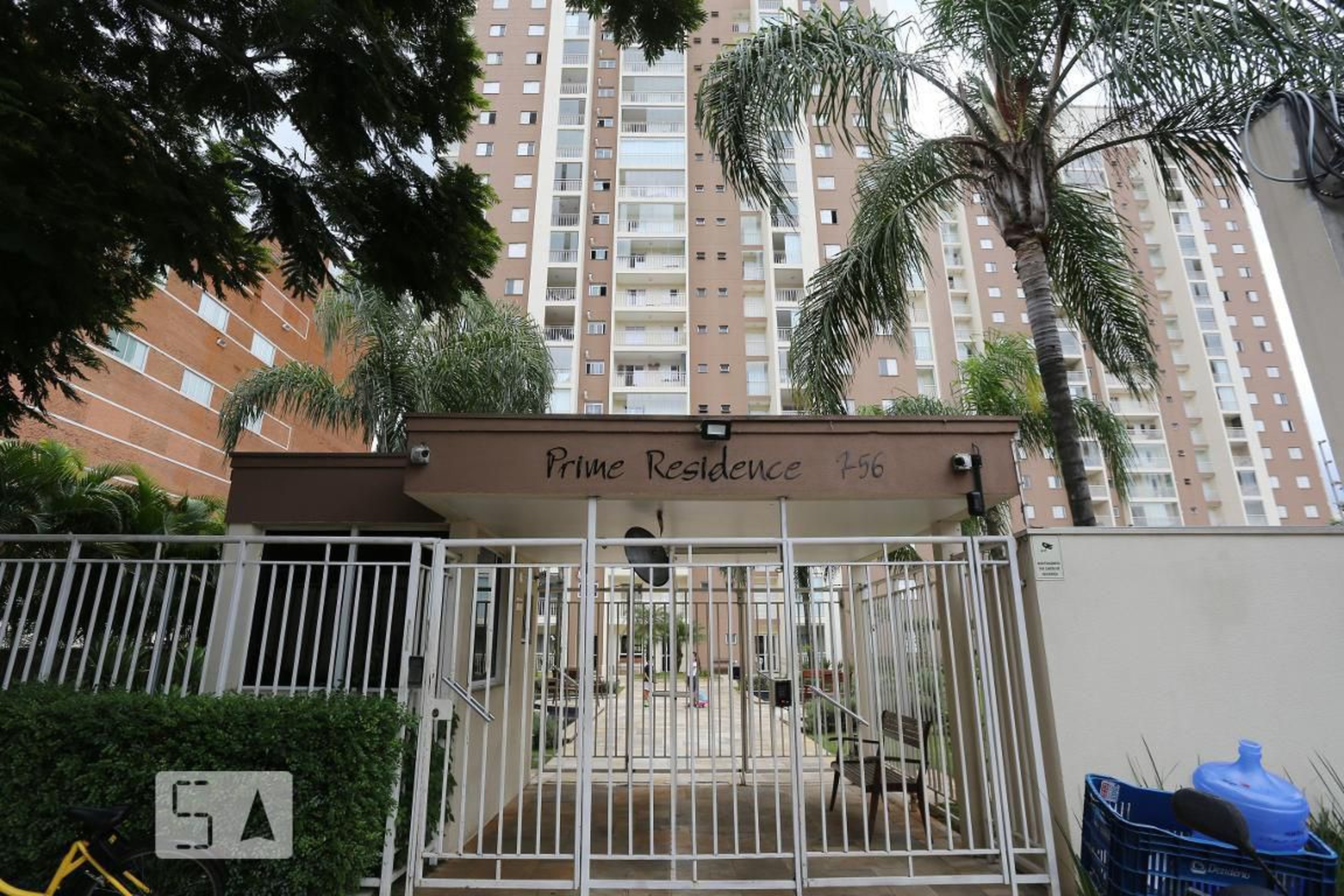 Fachada do Condomínio Condomínio em Rua Carlos Penteado Stevenson, 700